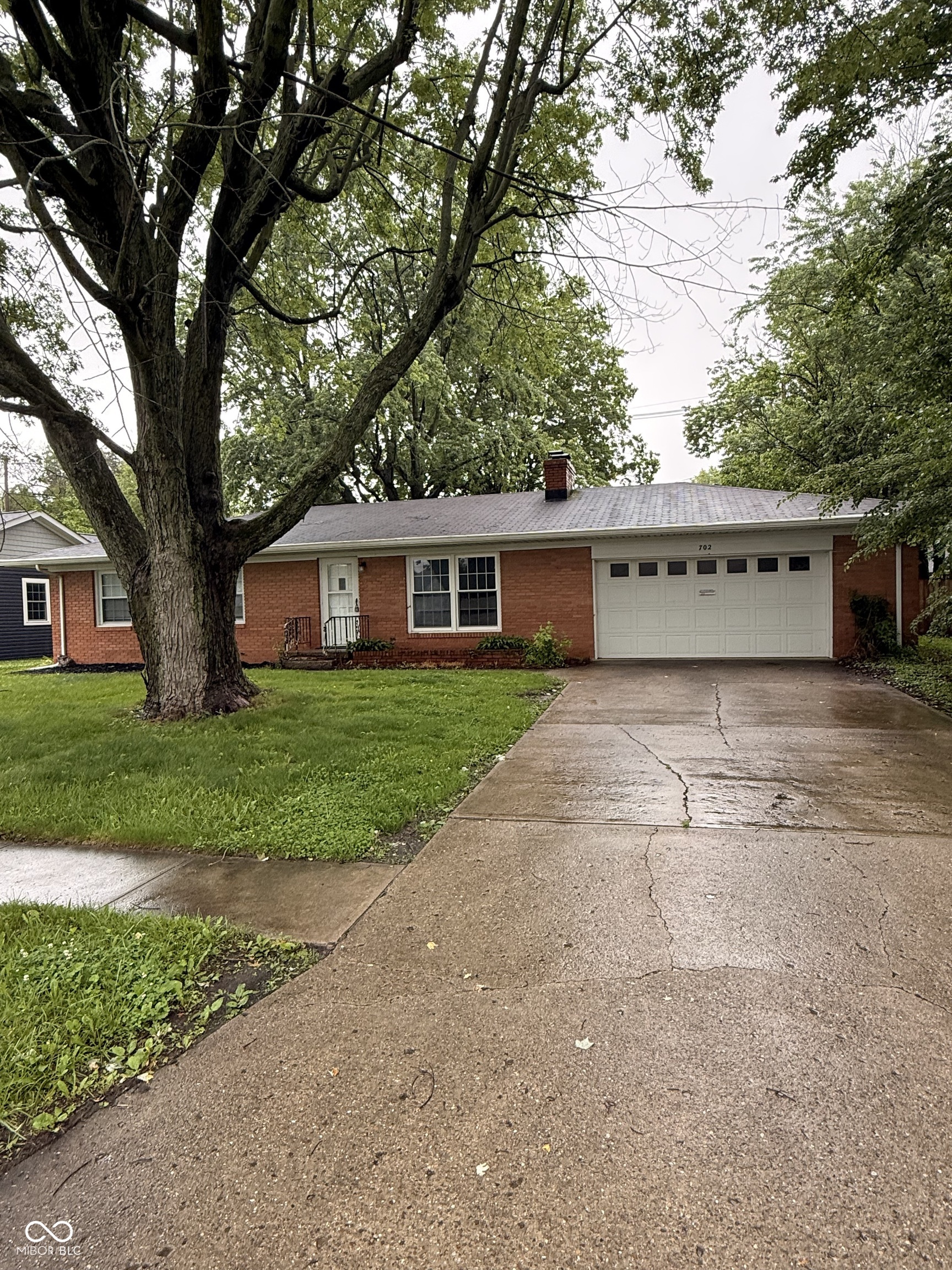 702 Edgewood Drive