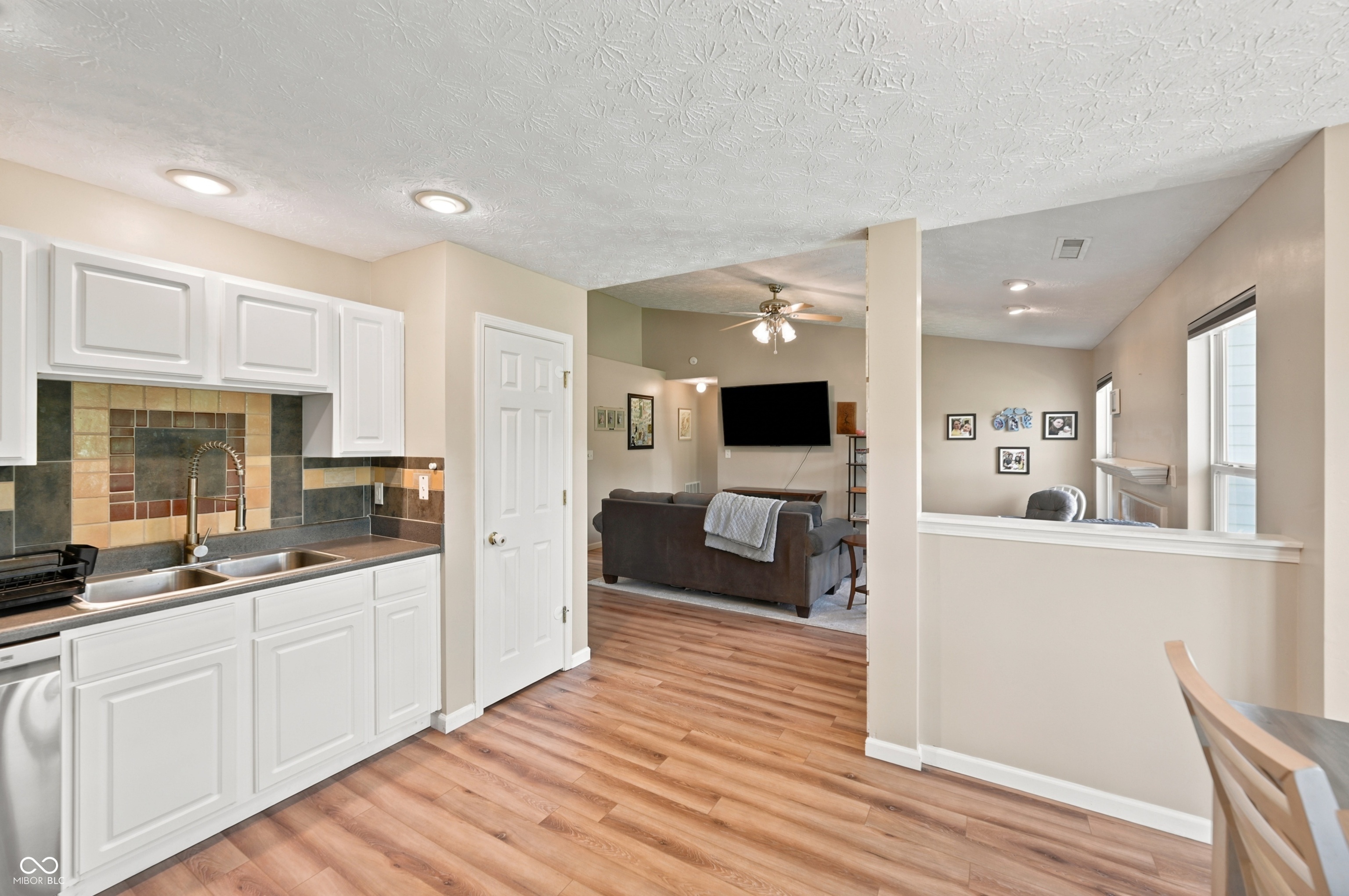 1406 Fall Ridge Drive