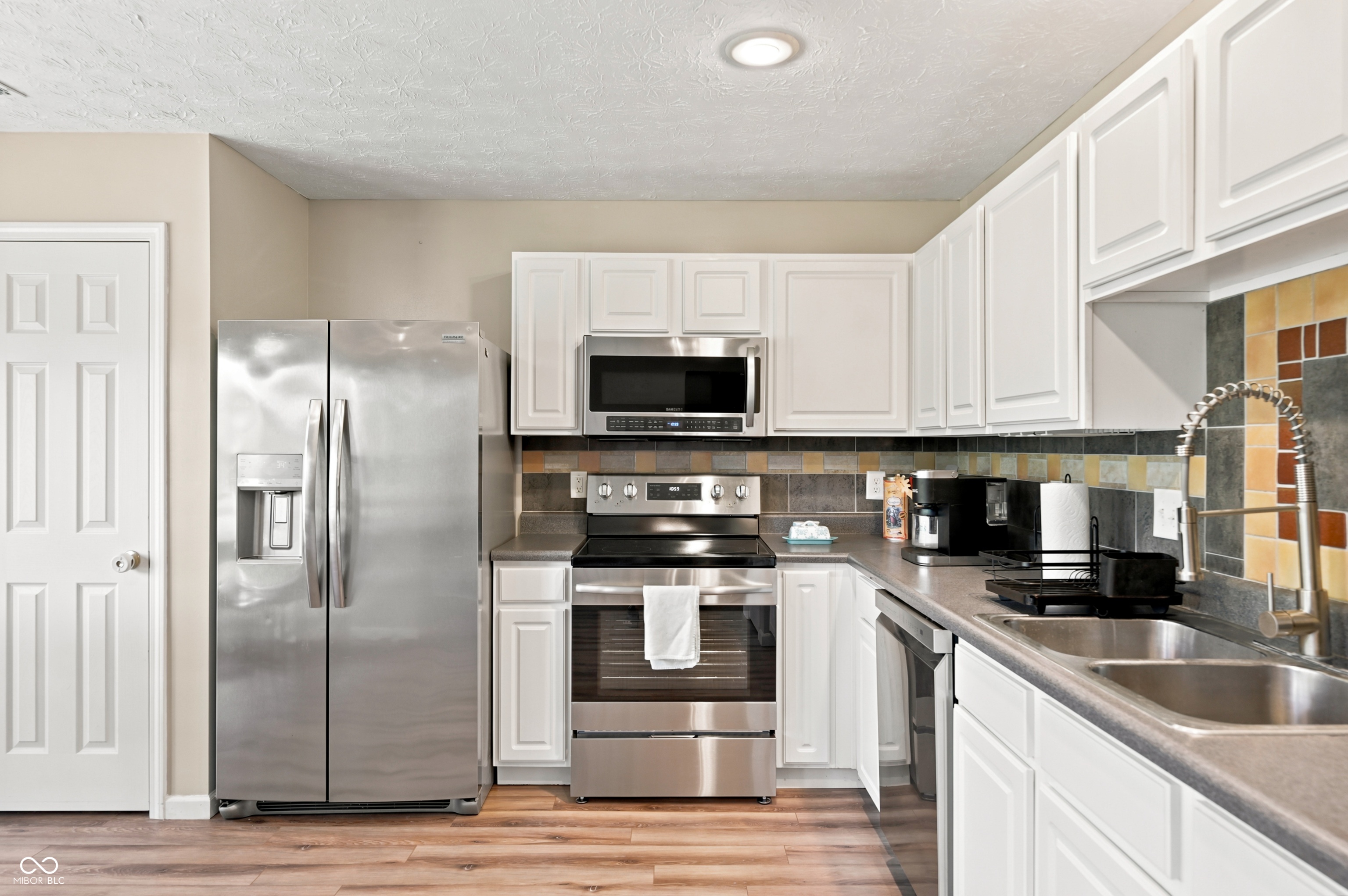 1406 Fall Ridge Drive