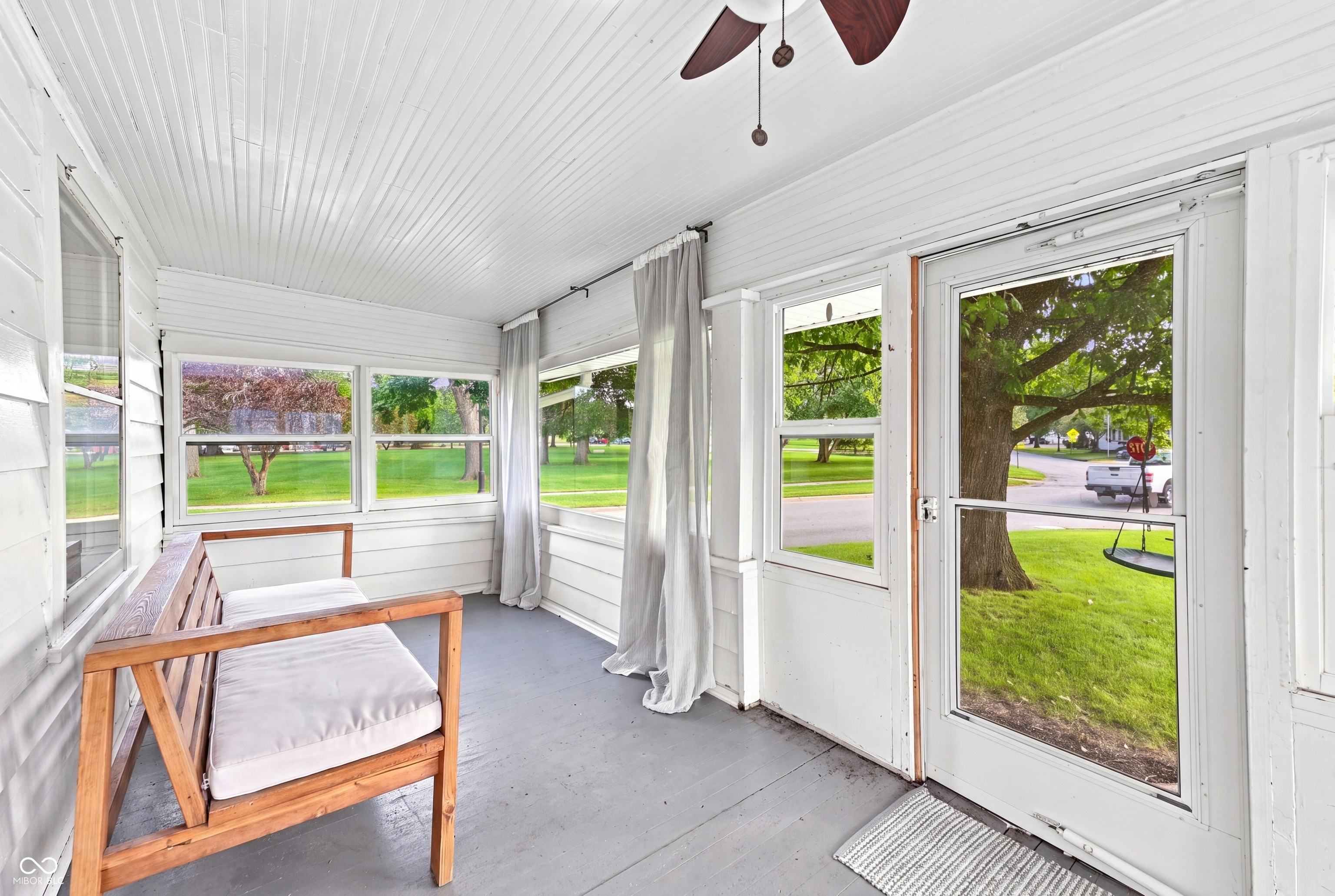 102 W Ulen Drive