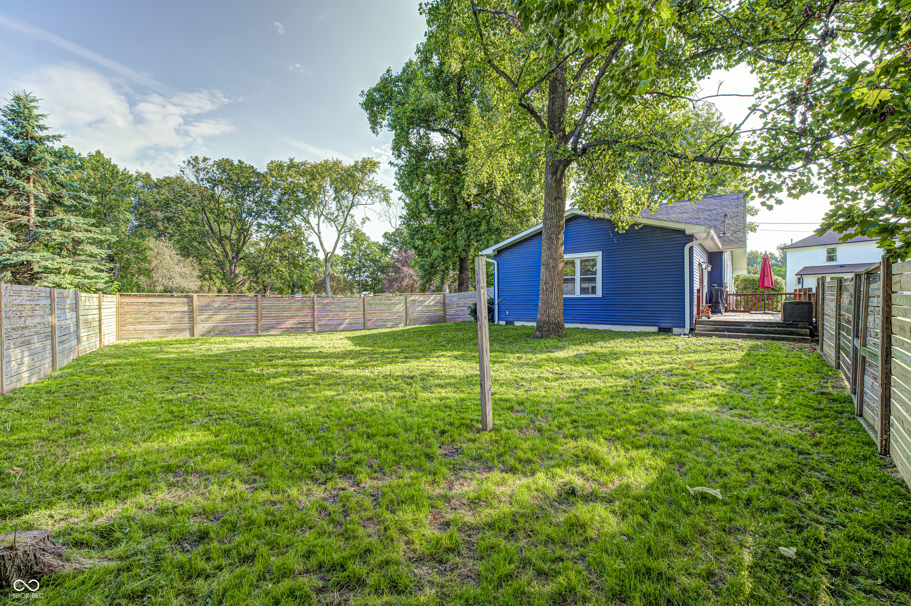 102 W Ulen Drive