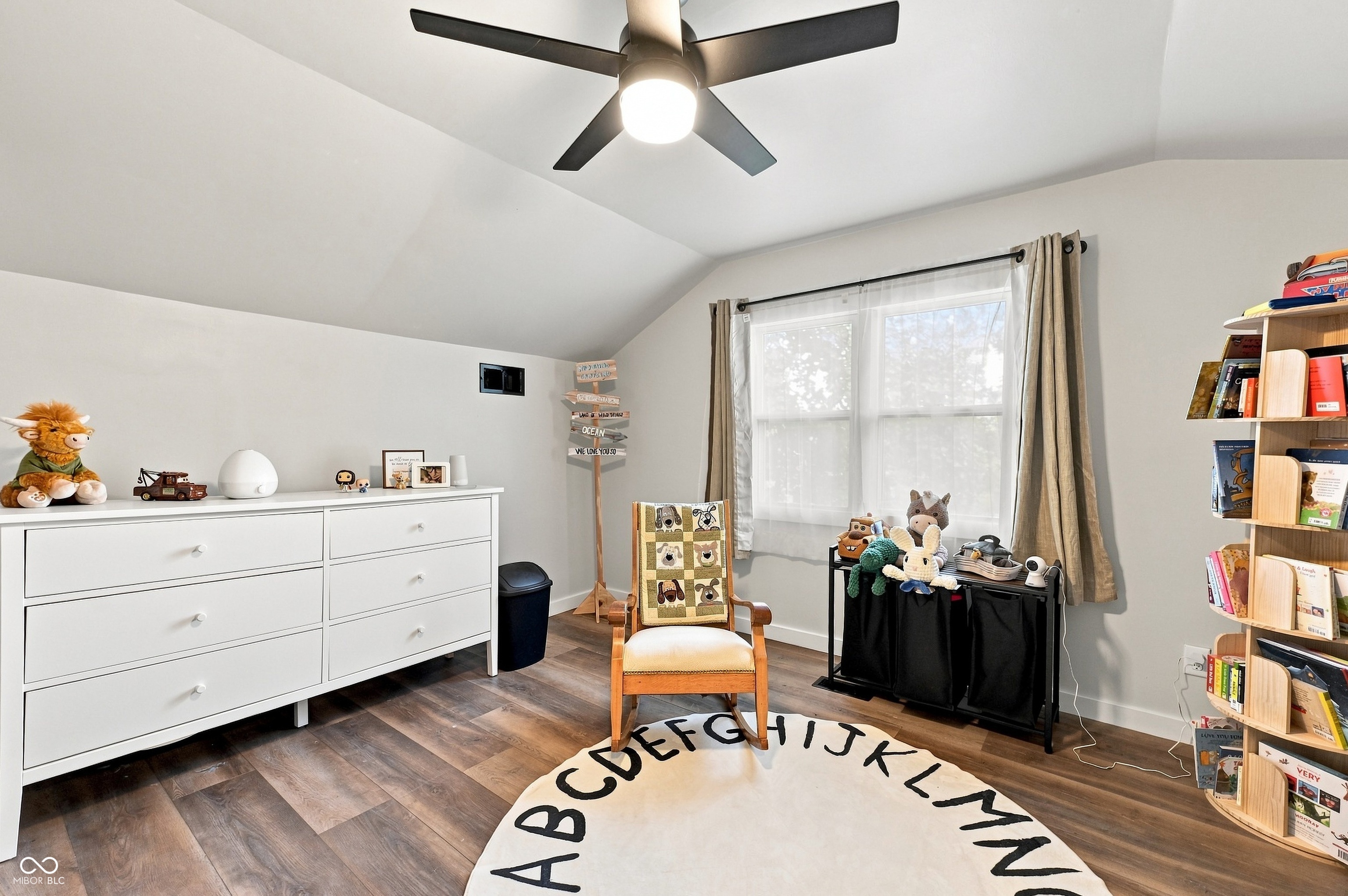 102 W Ulen Drive