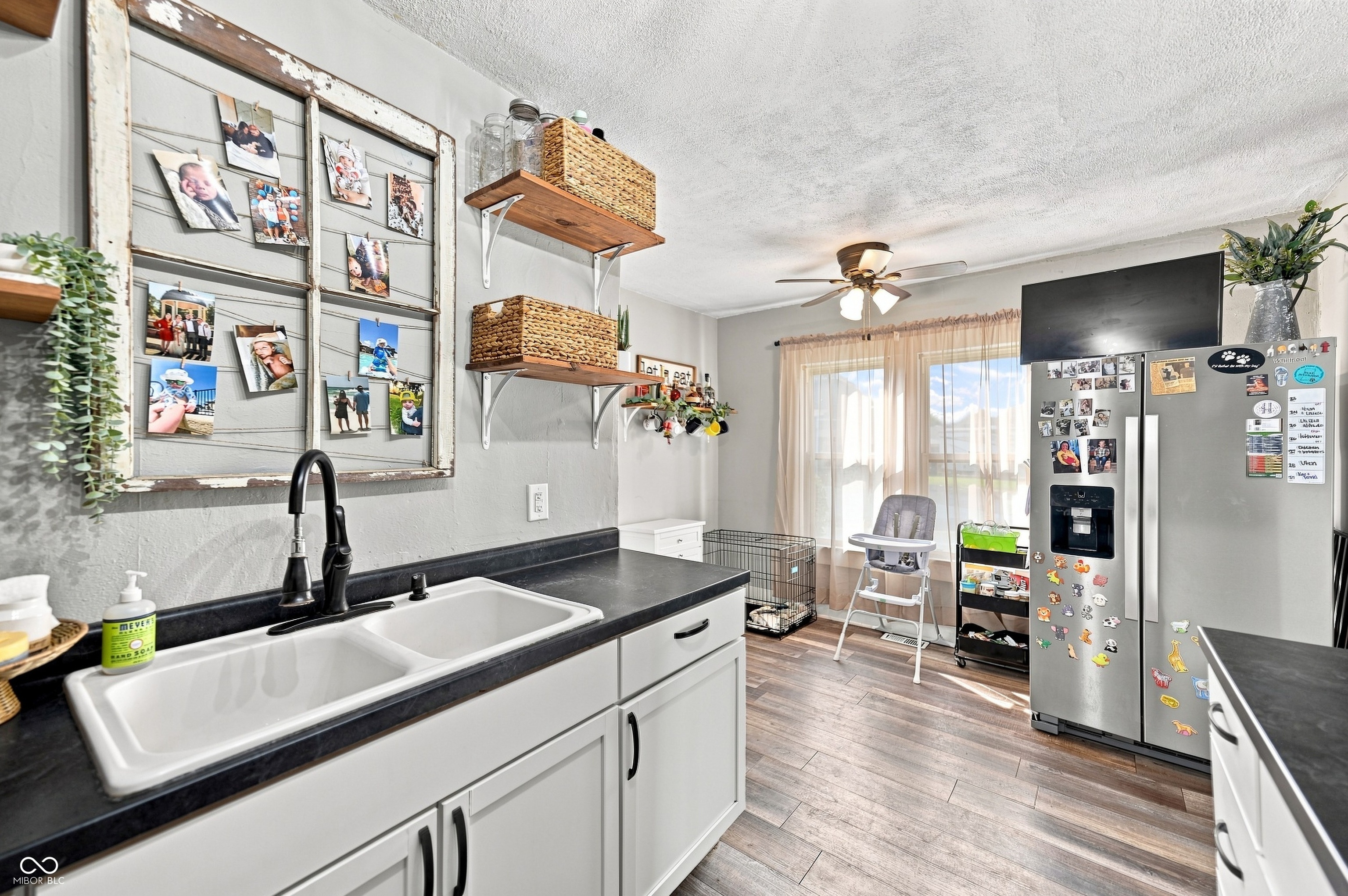 102 W Ulen Drive