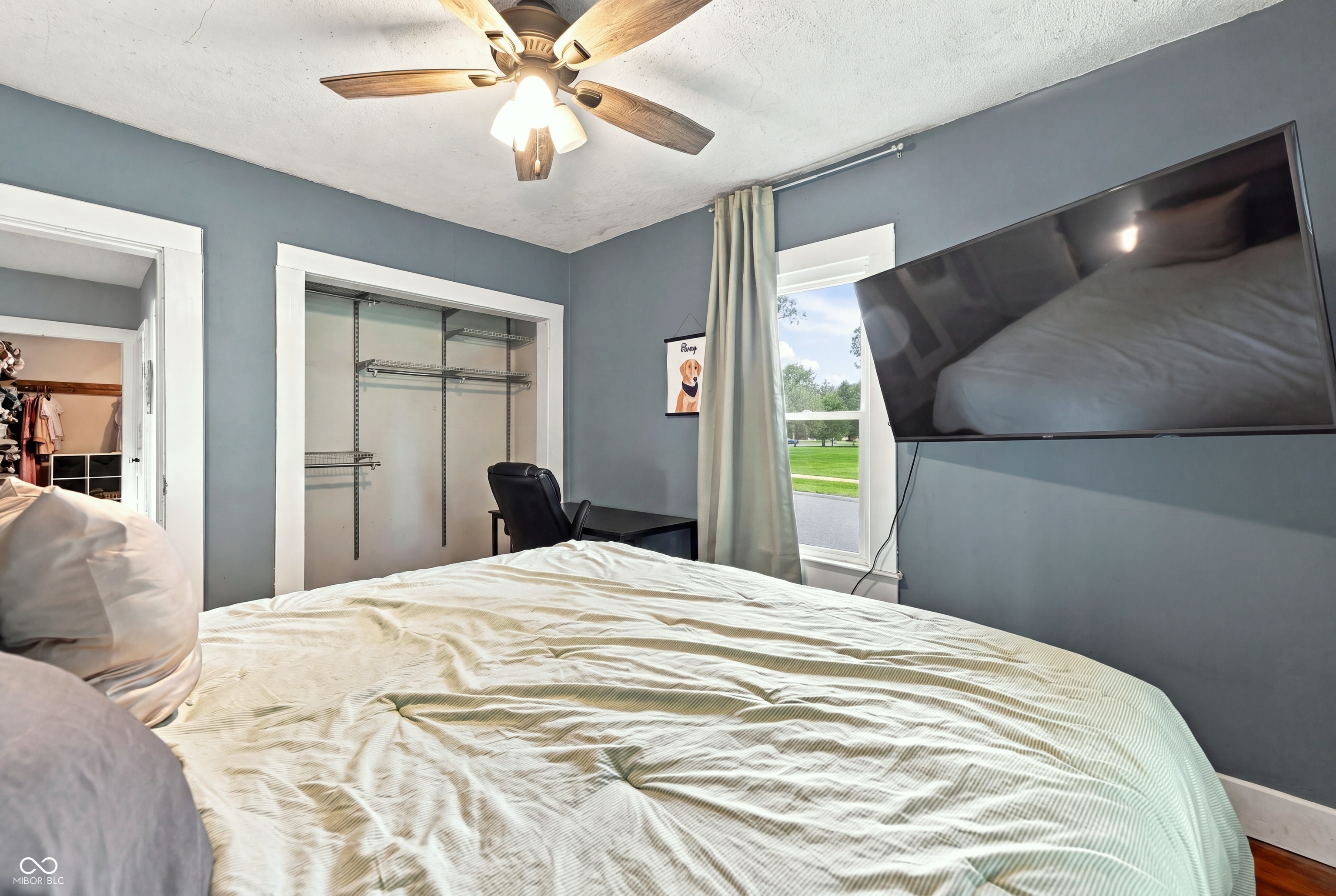 102 W Ulen Drive