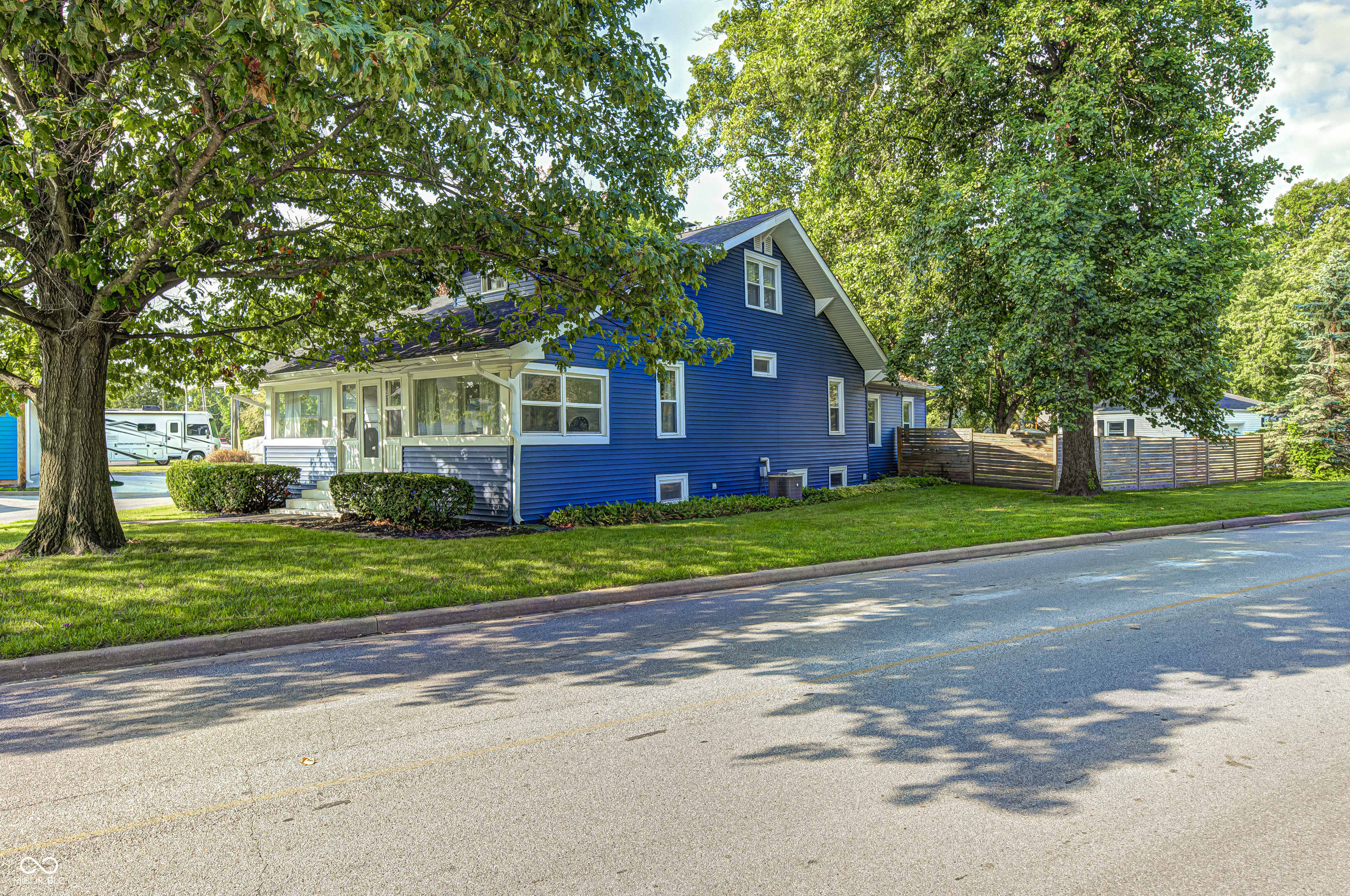 102 W Ulen Drive