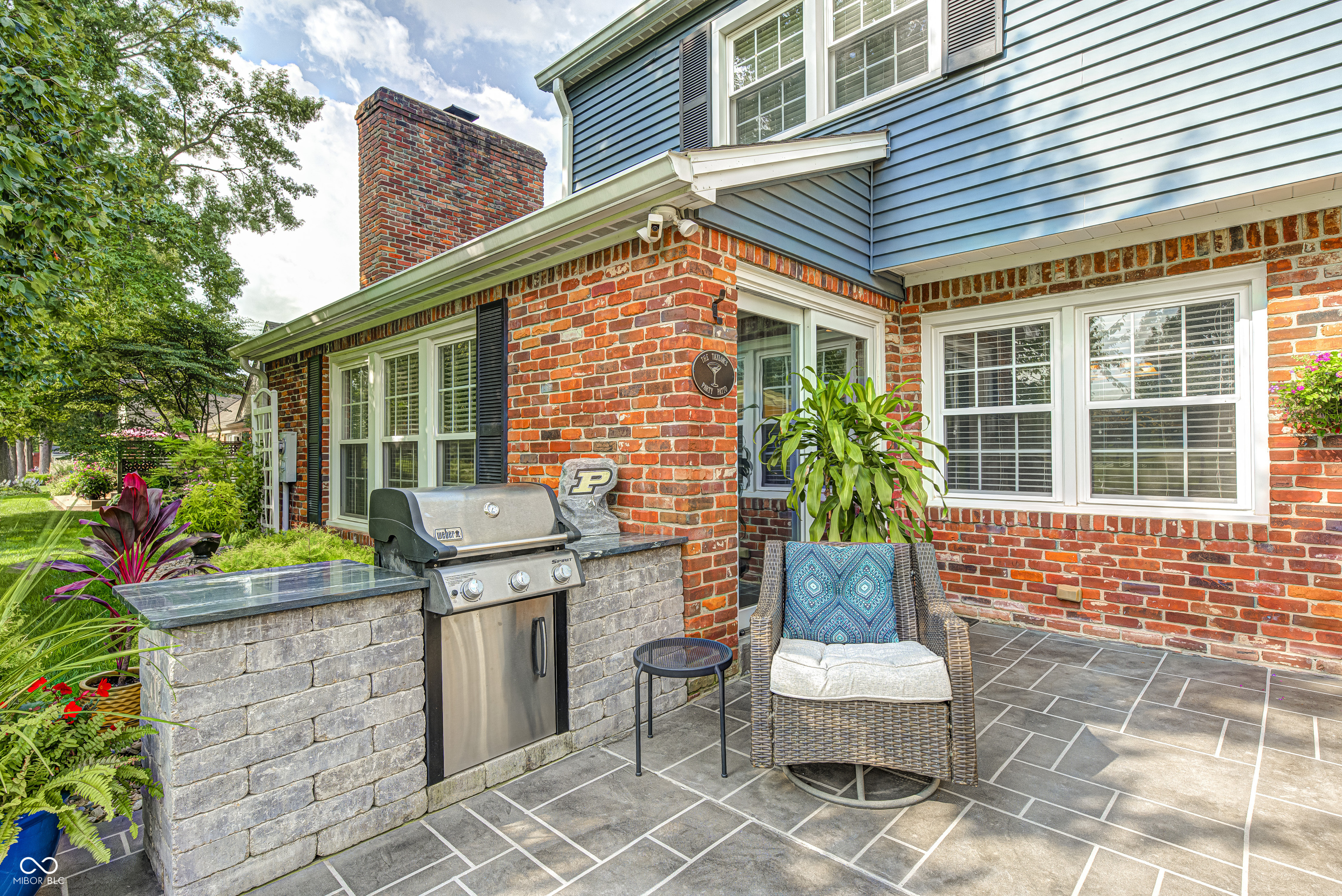 2205 Terrace Lane