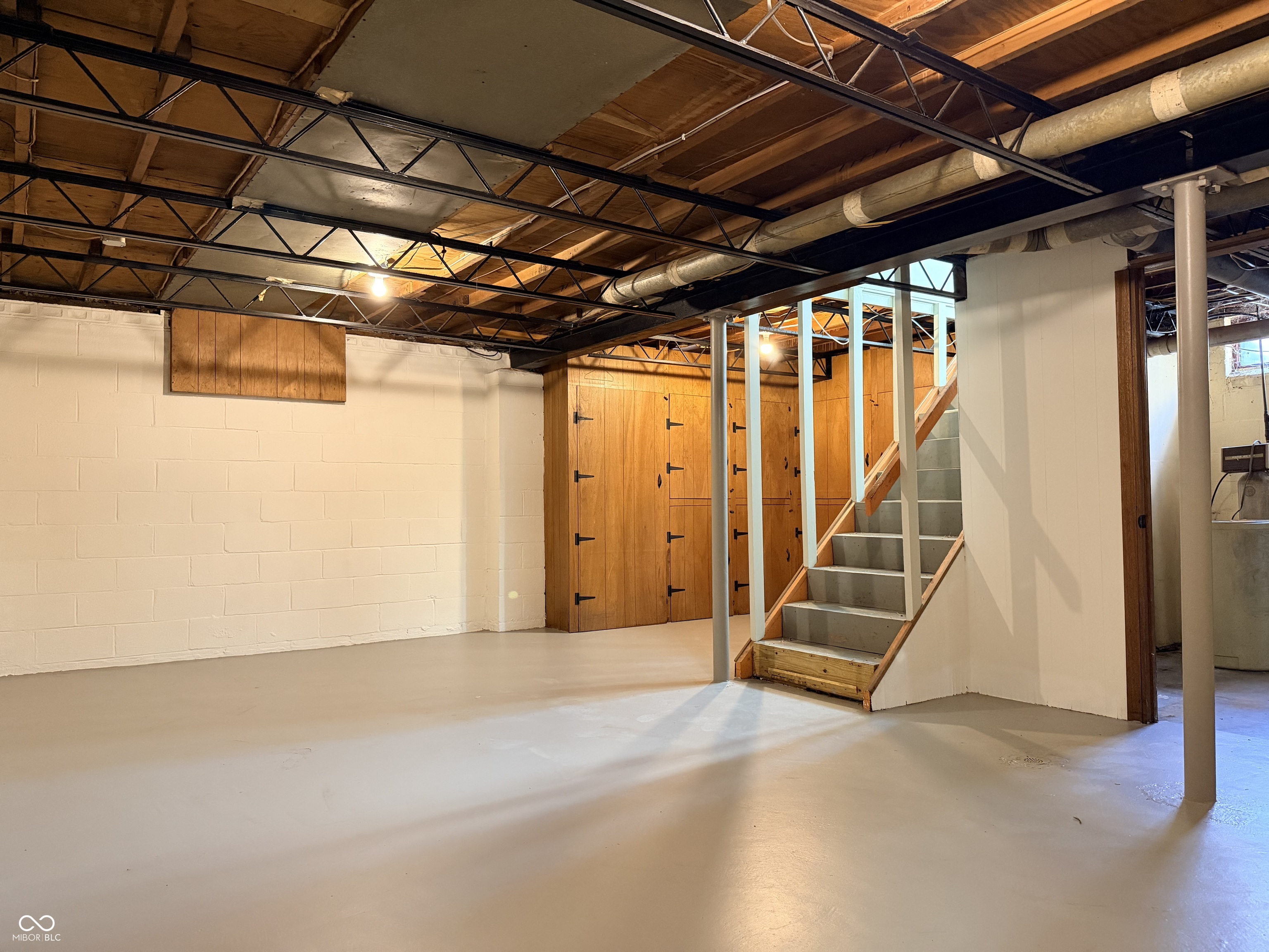 1105 Lane Avenue