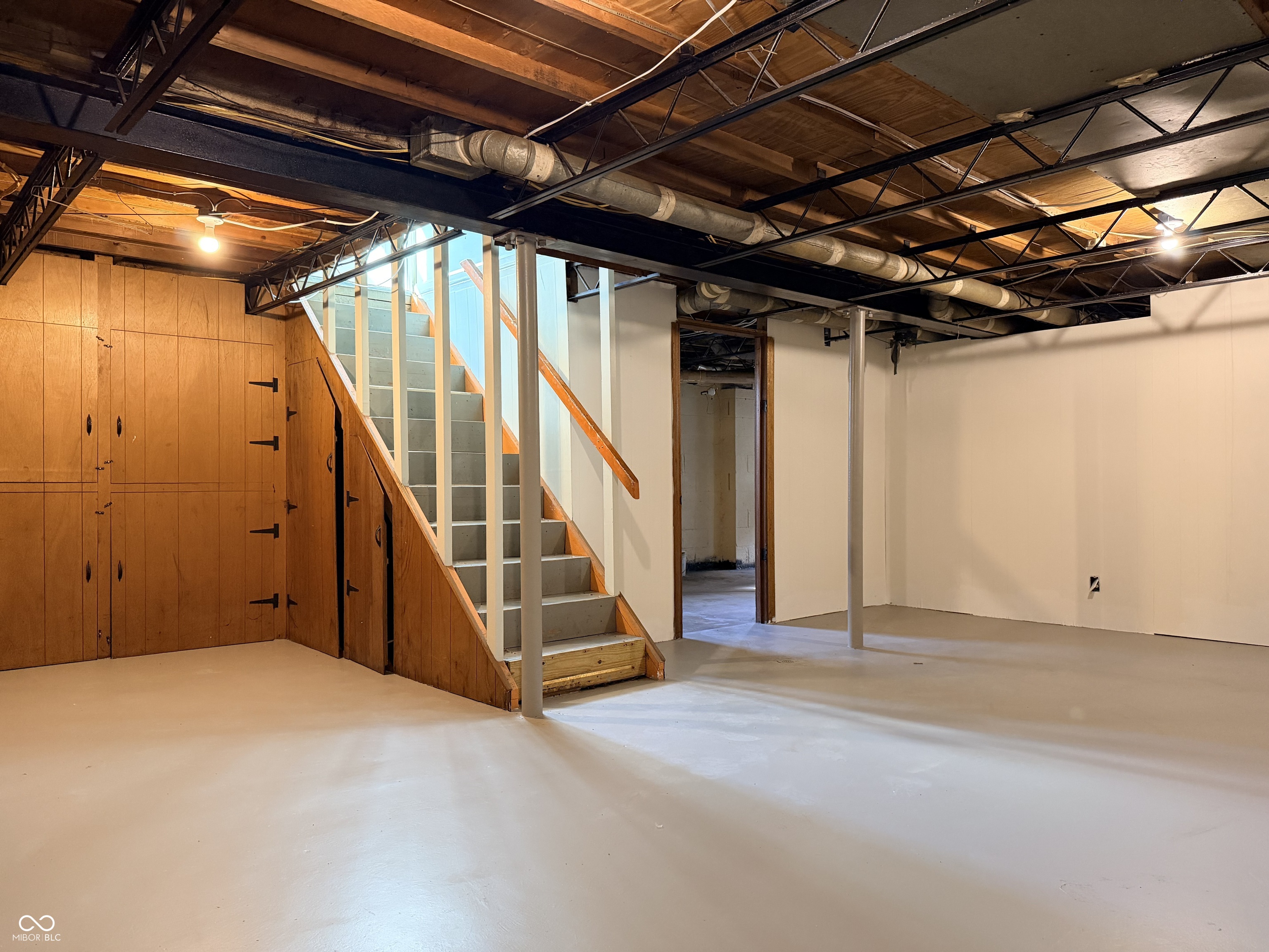 1105 Lane Avenue