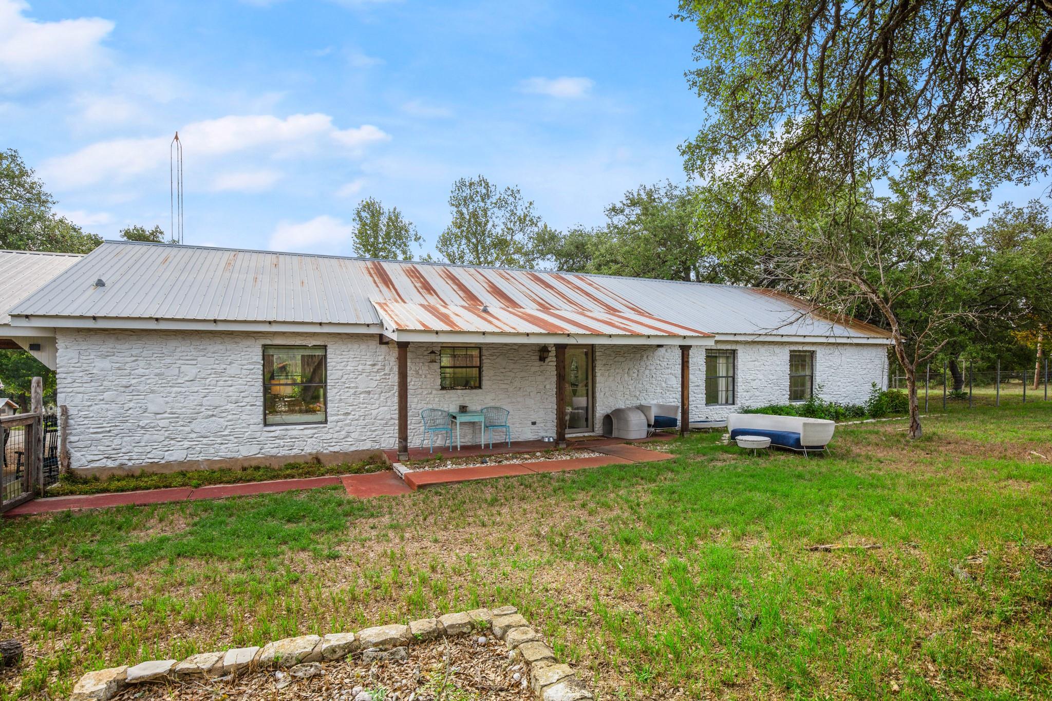 10518 Signal Hill RD