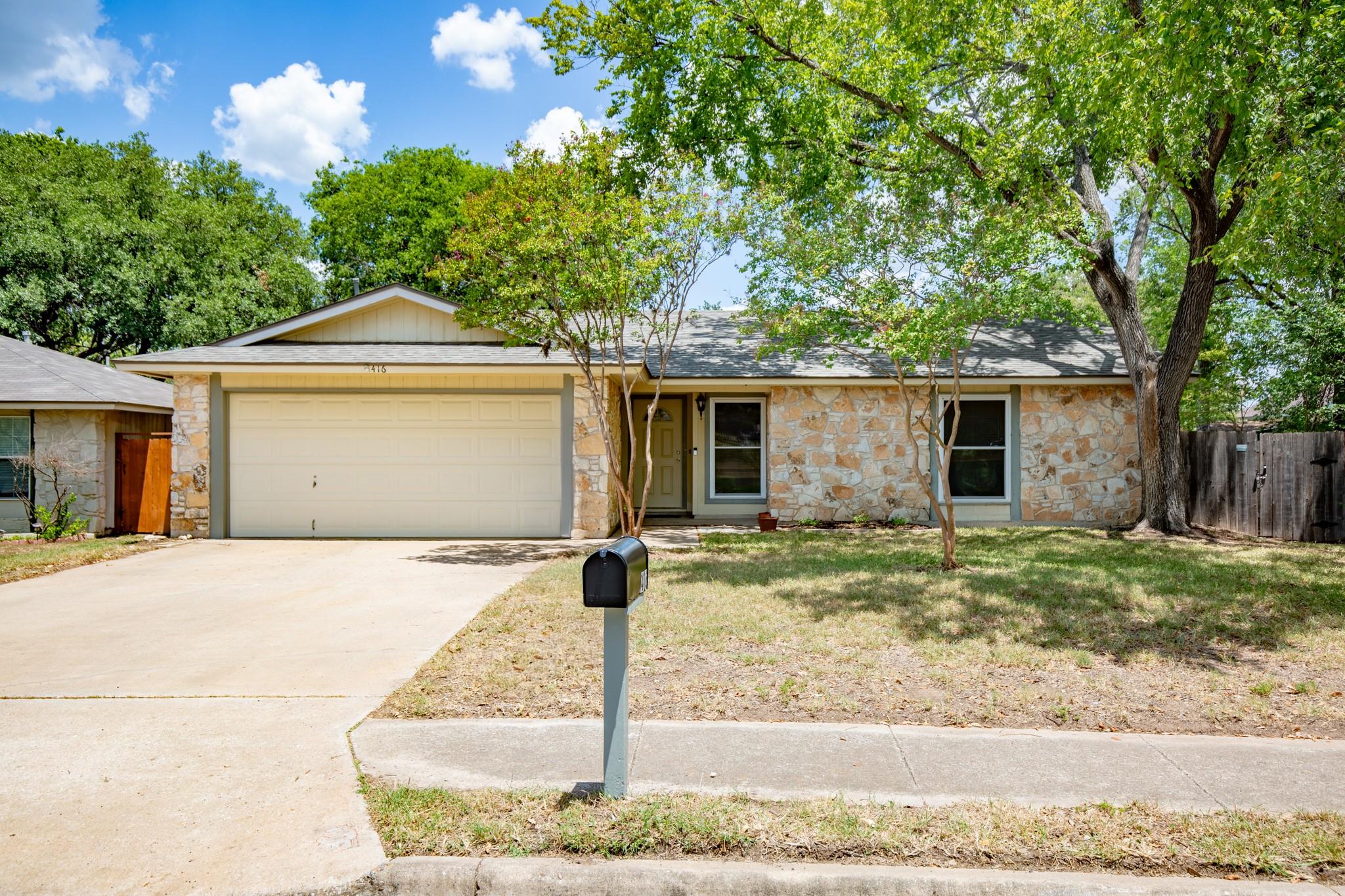 416 Blue Valley DR