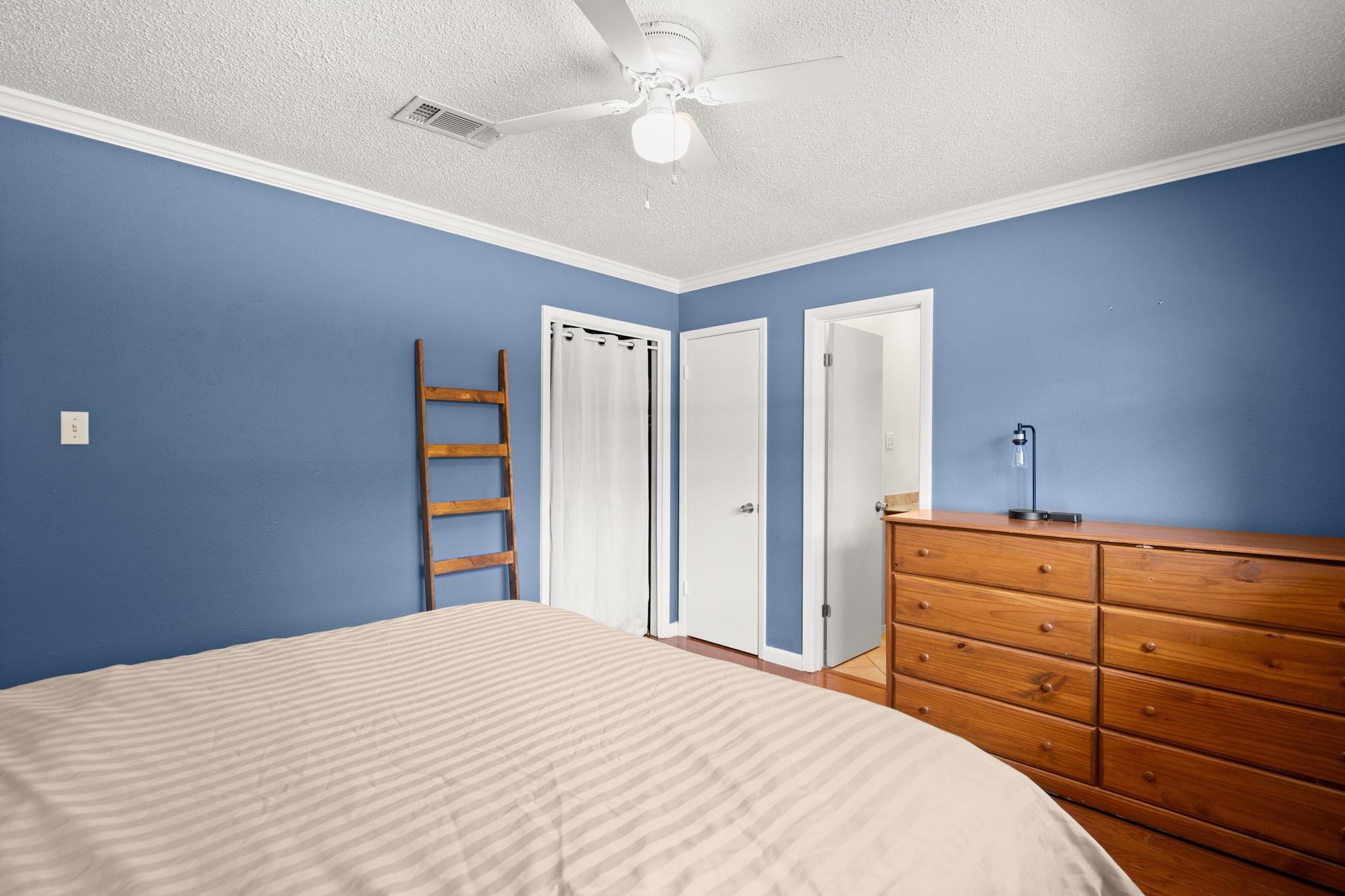 416 Blue Valley DR