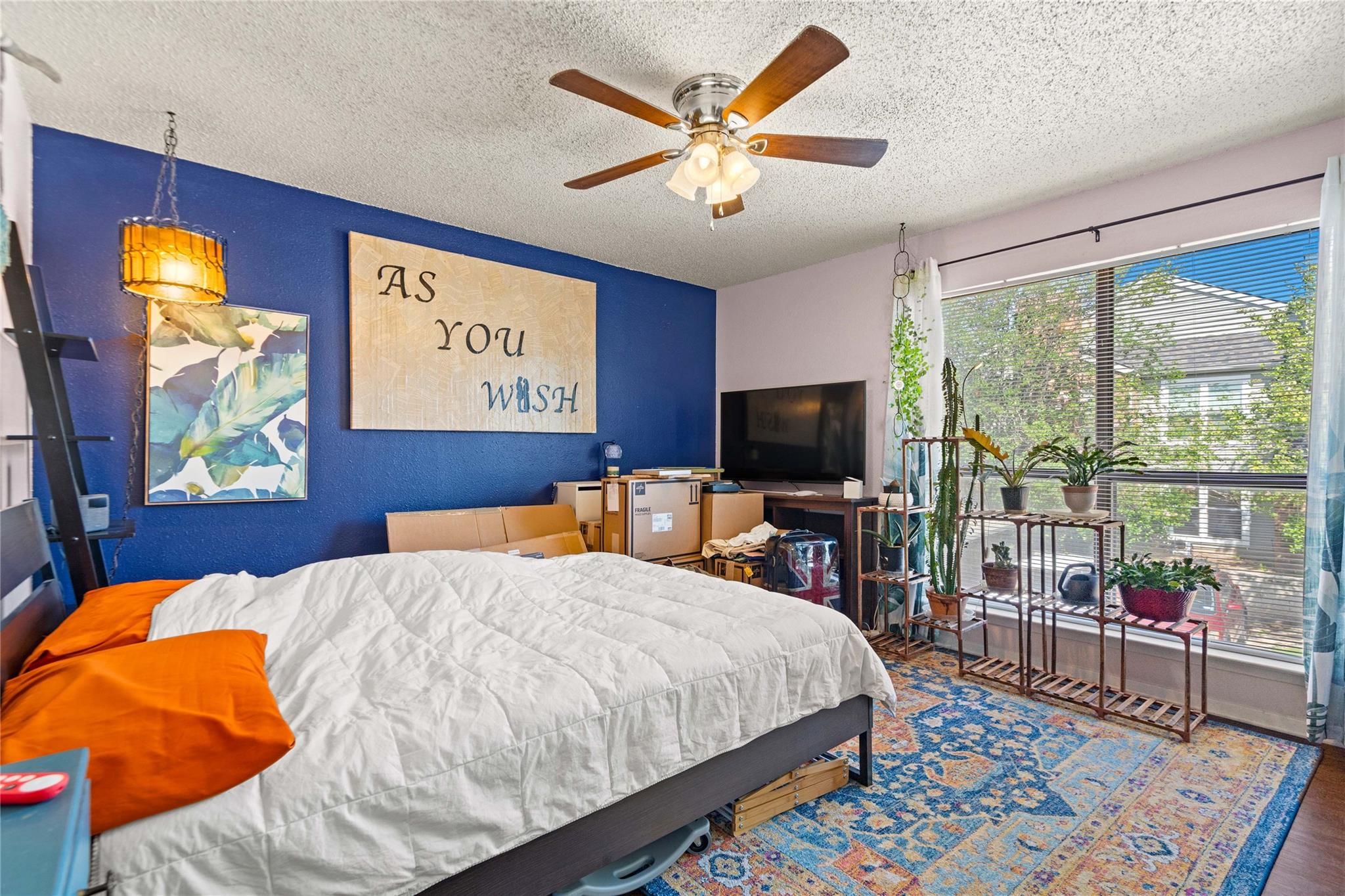 2018 W Rundberg LN # 4B