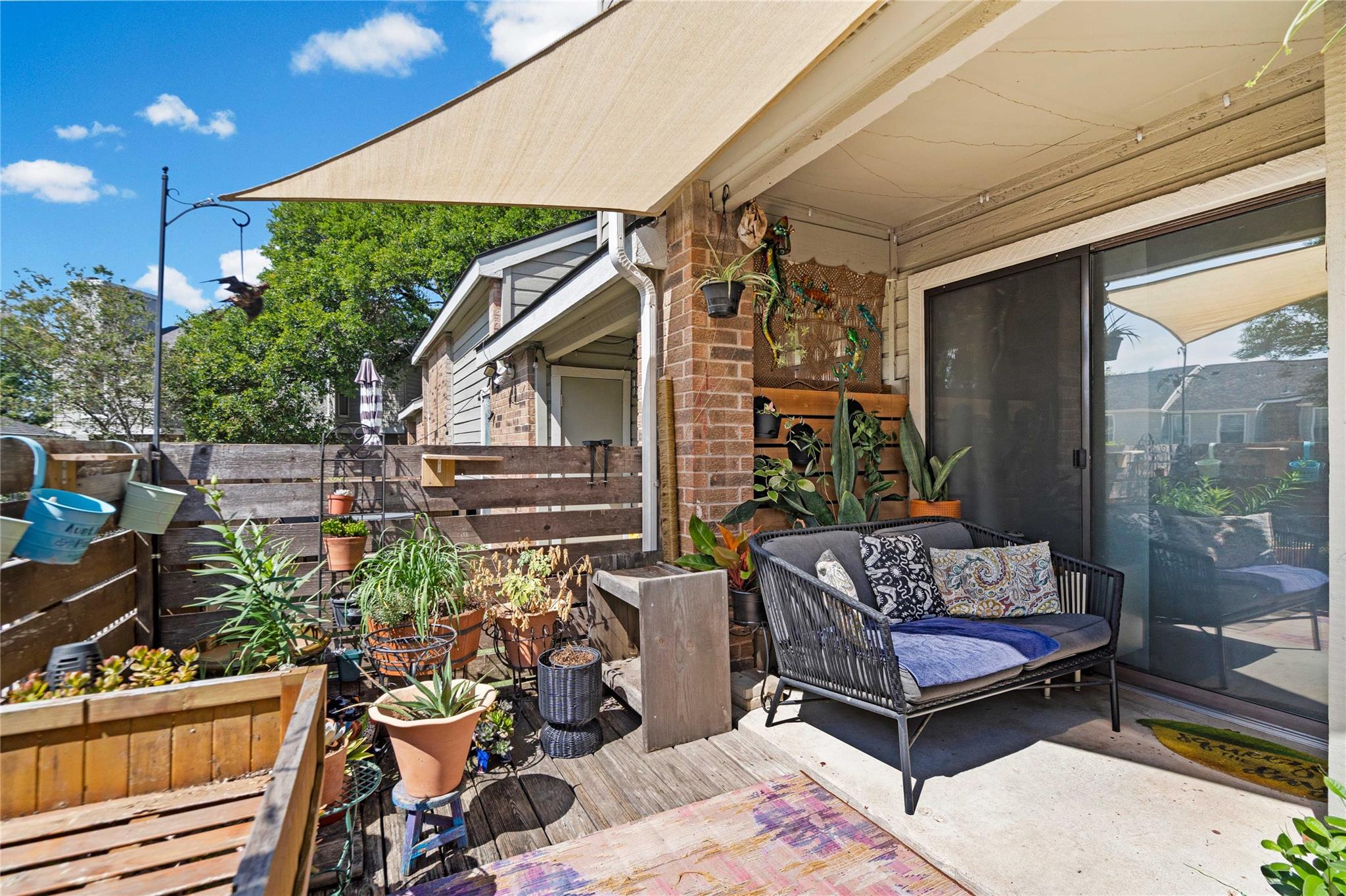 2018 W Rundberg LN # 4B
