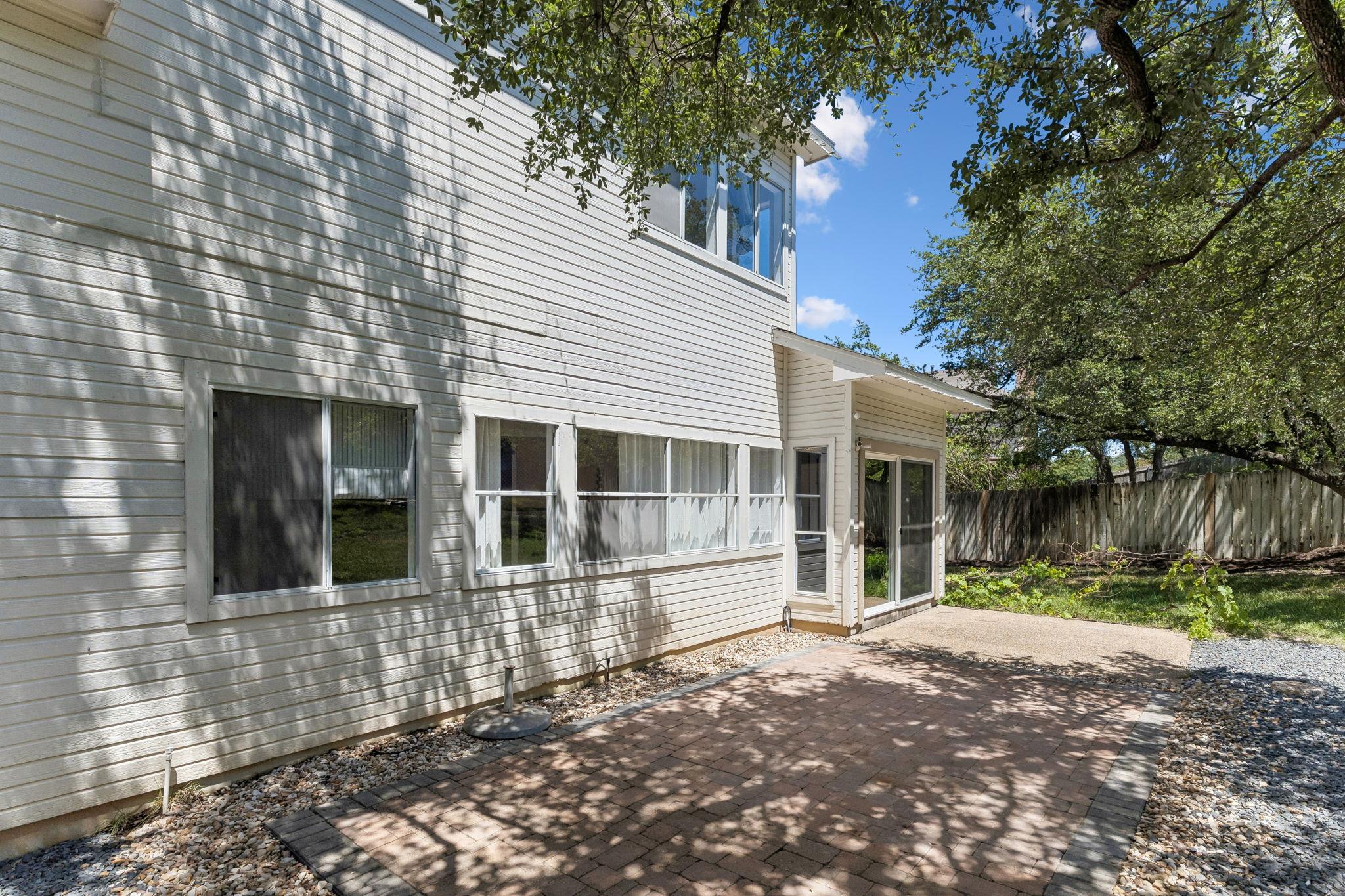 3609 Latimer DR