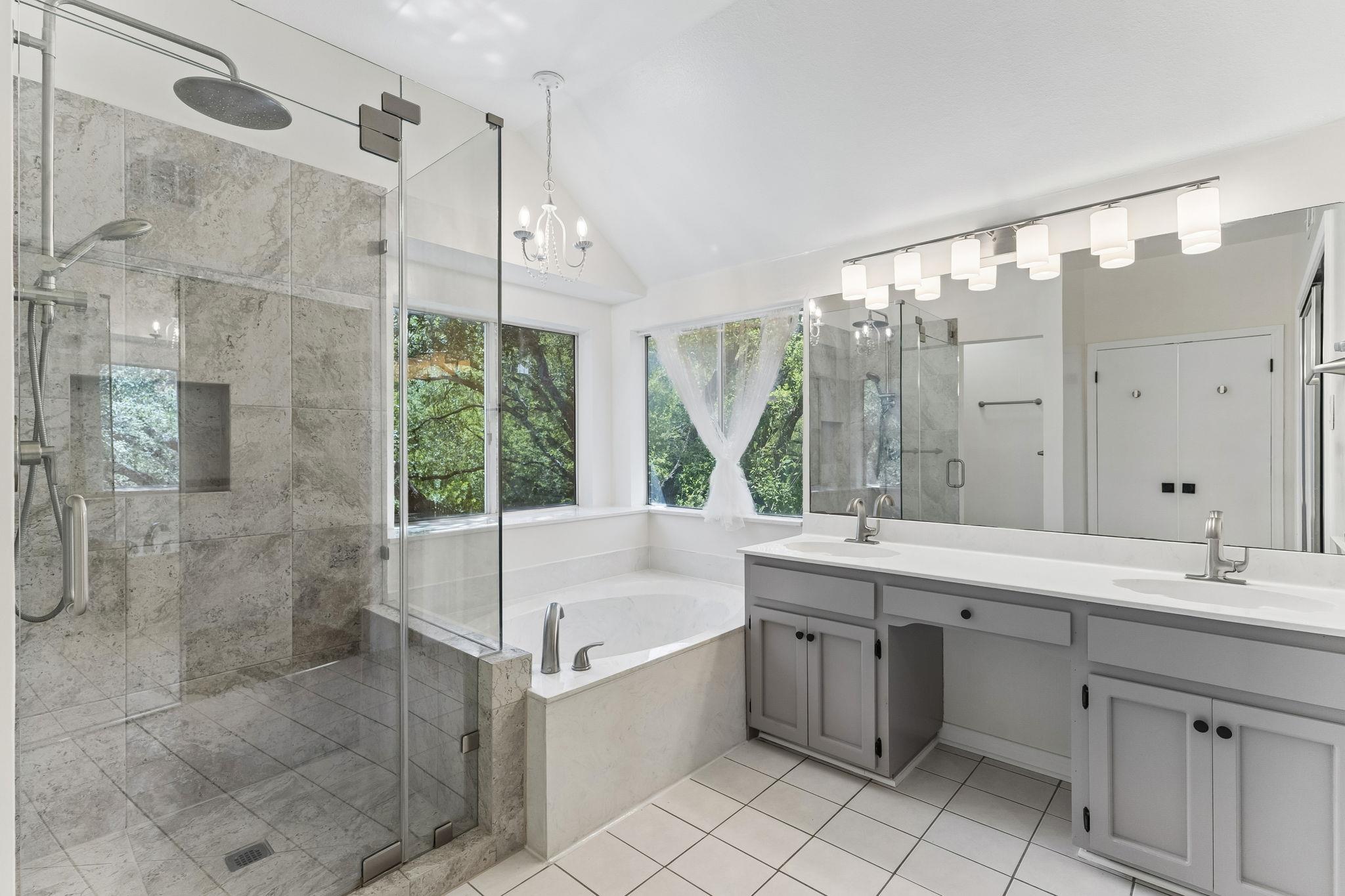 3609 Latimer DR