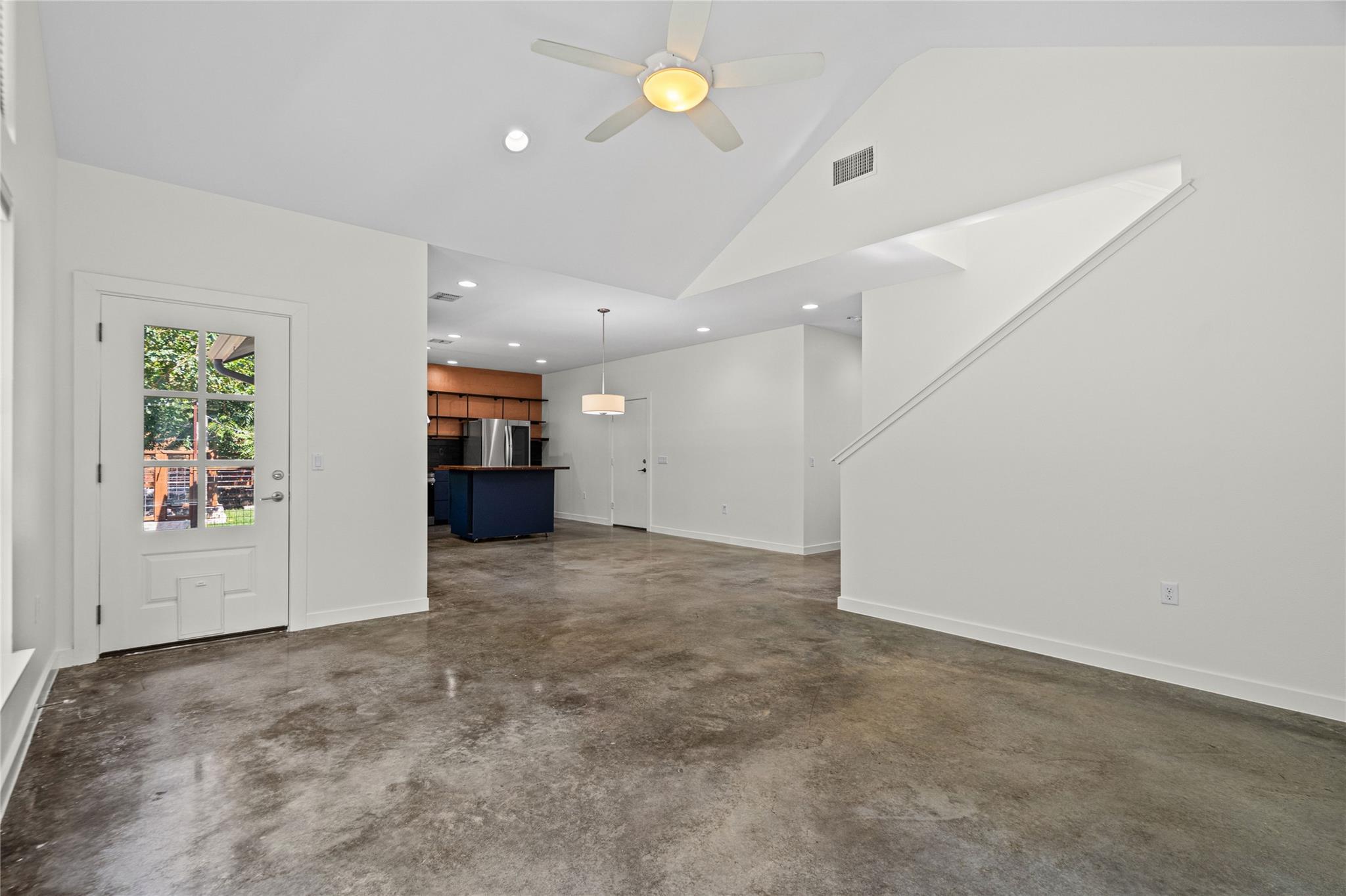 301 W Stassney LN # 34