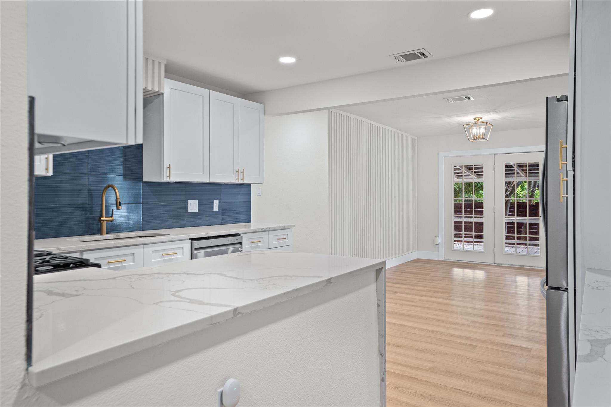 2400 Broken Oak DR