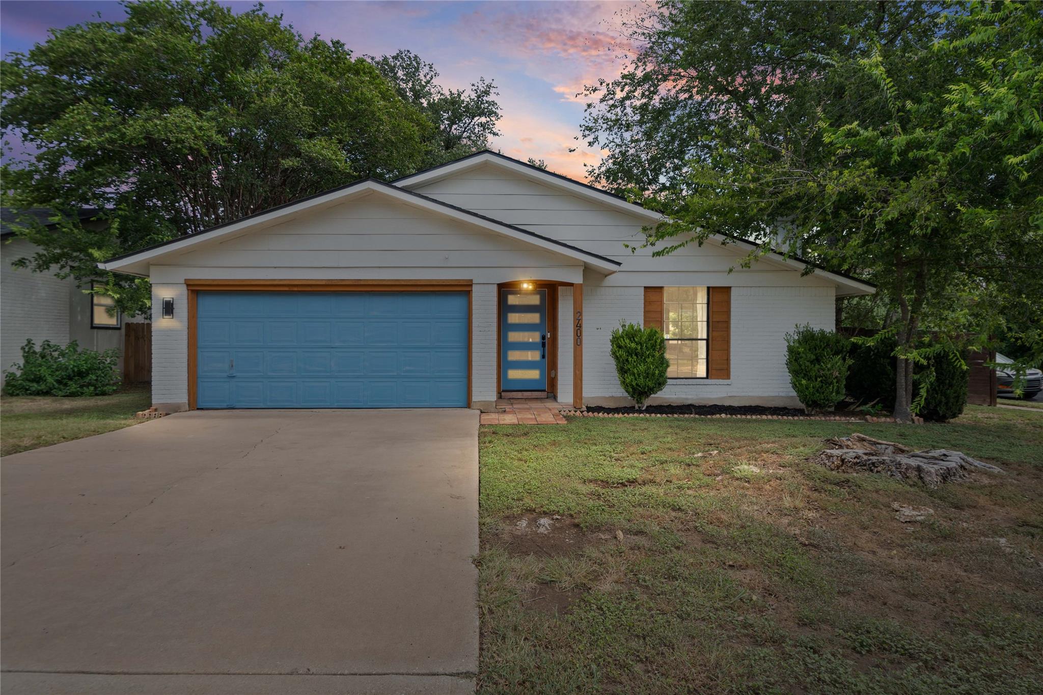 2400 Broken Oak DR