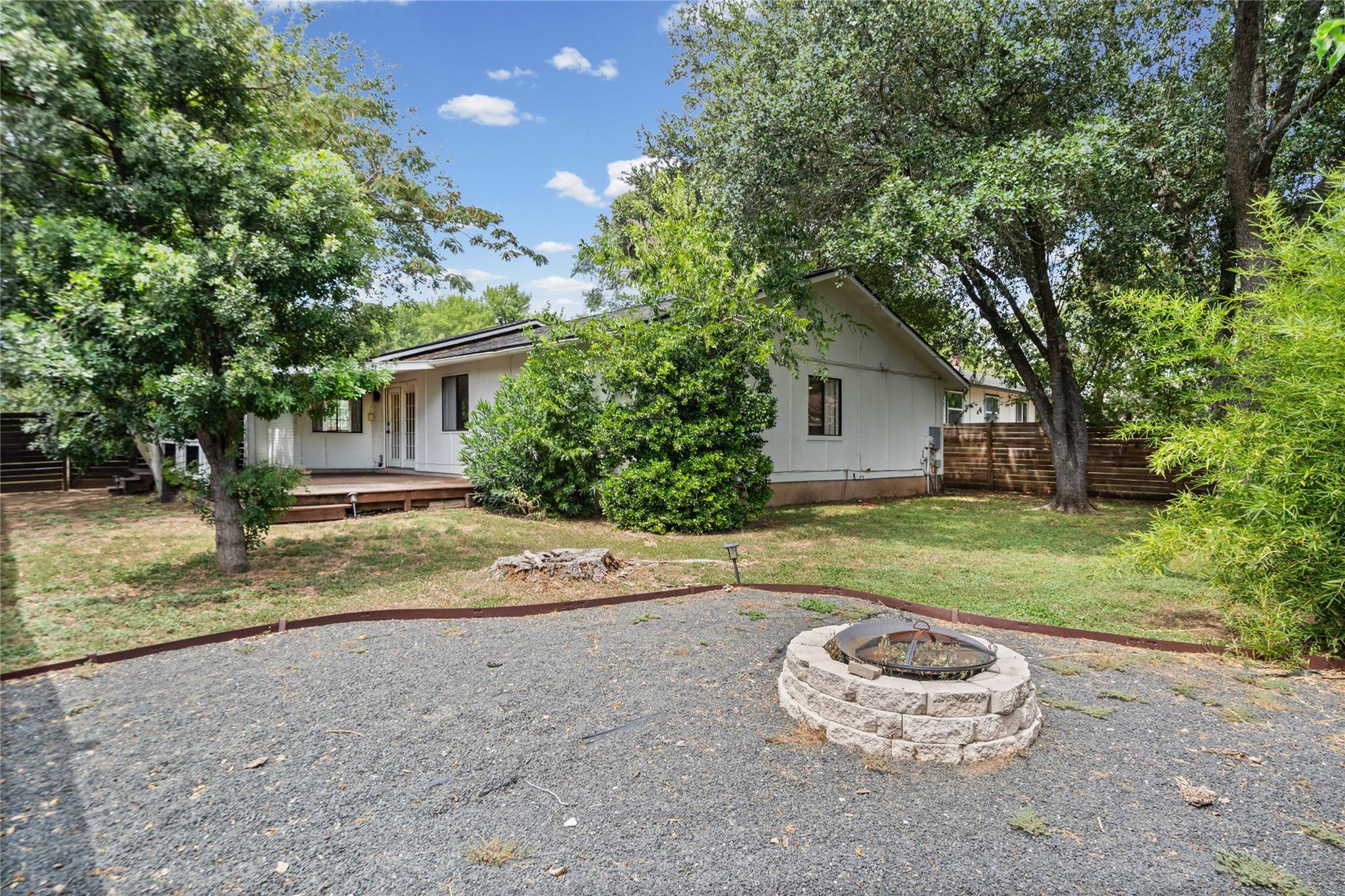 2400 Broken Oak DR