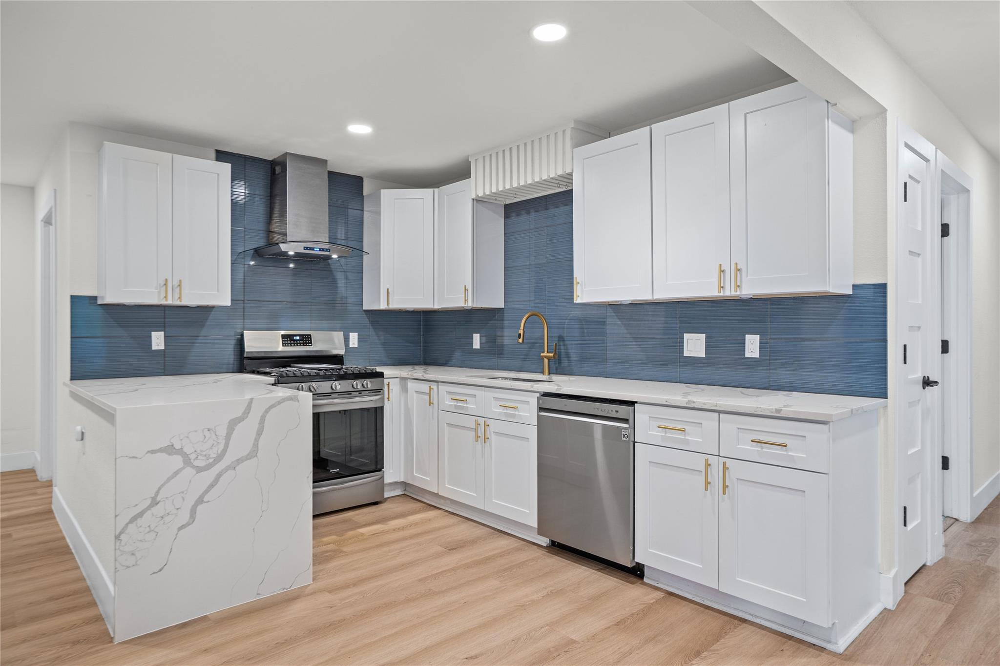 2400 Broken Oak DR