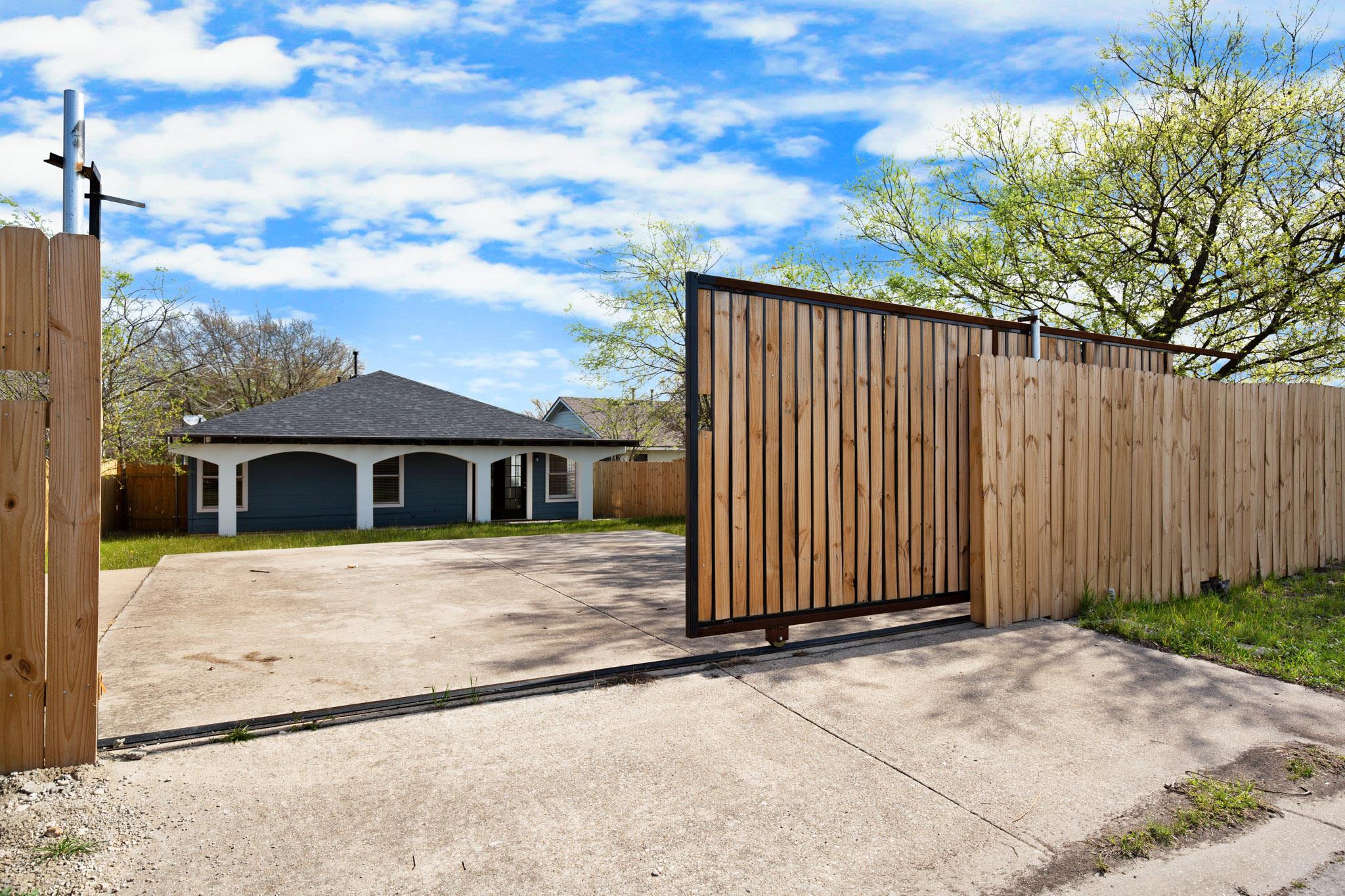 185 Segovia WAY