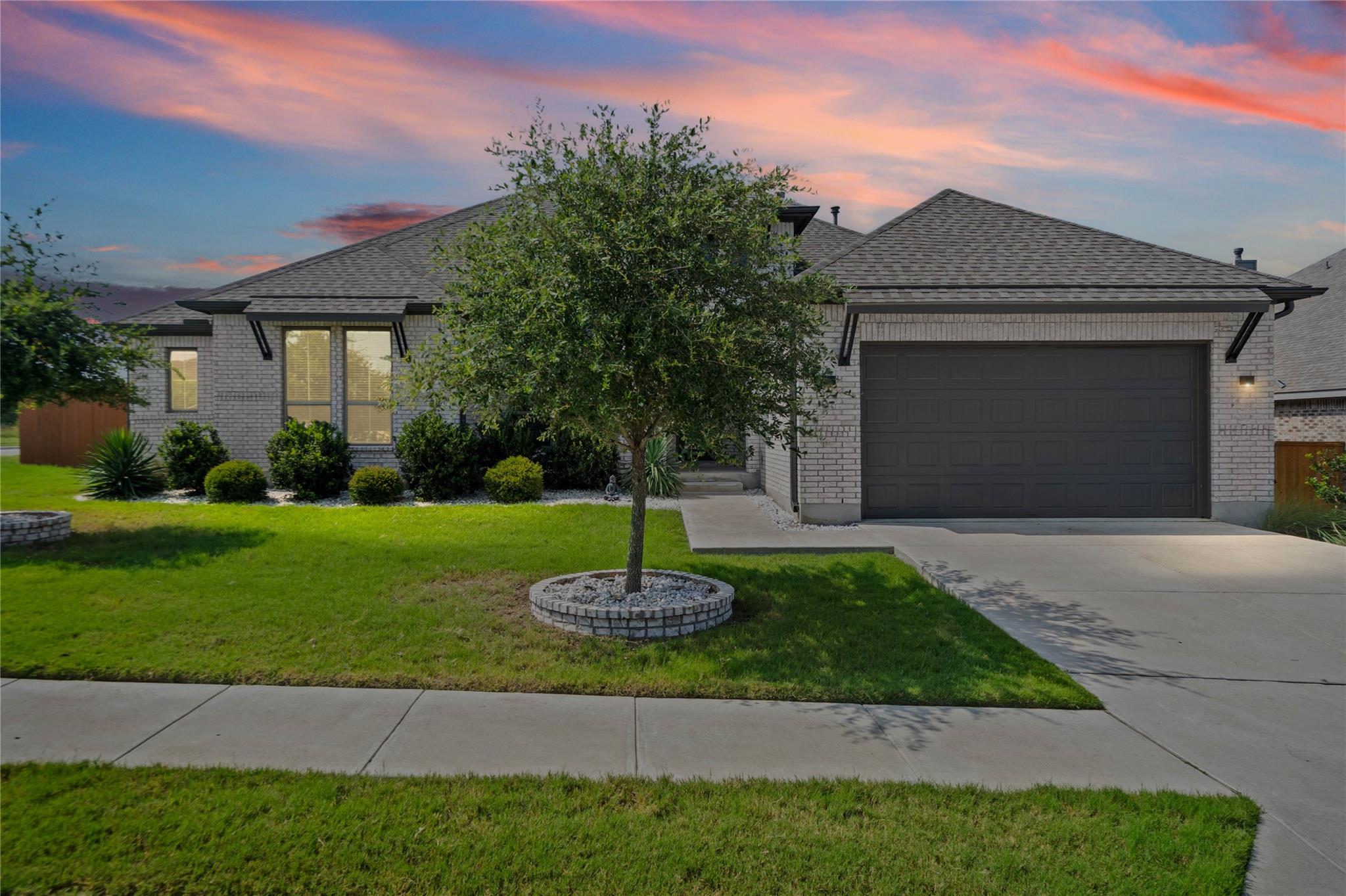 1336 Academy Oaks DR