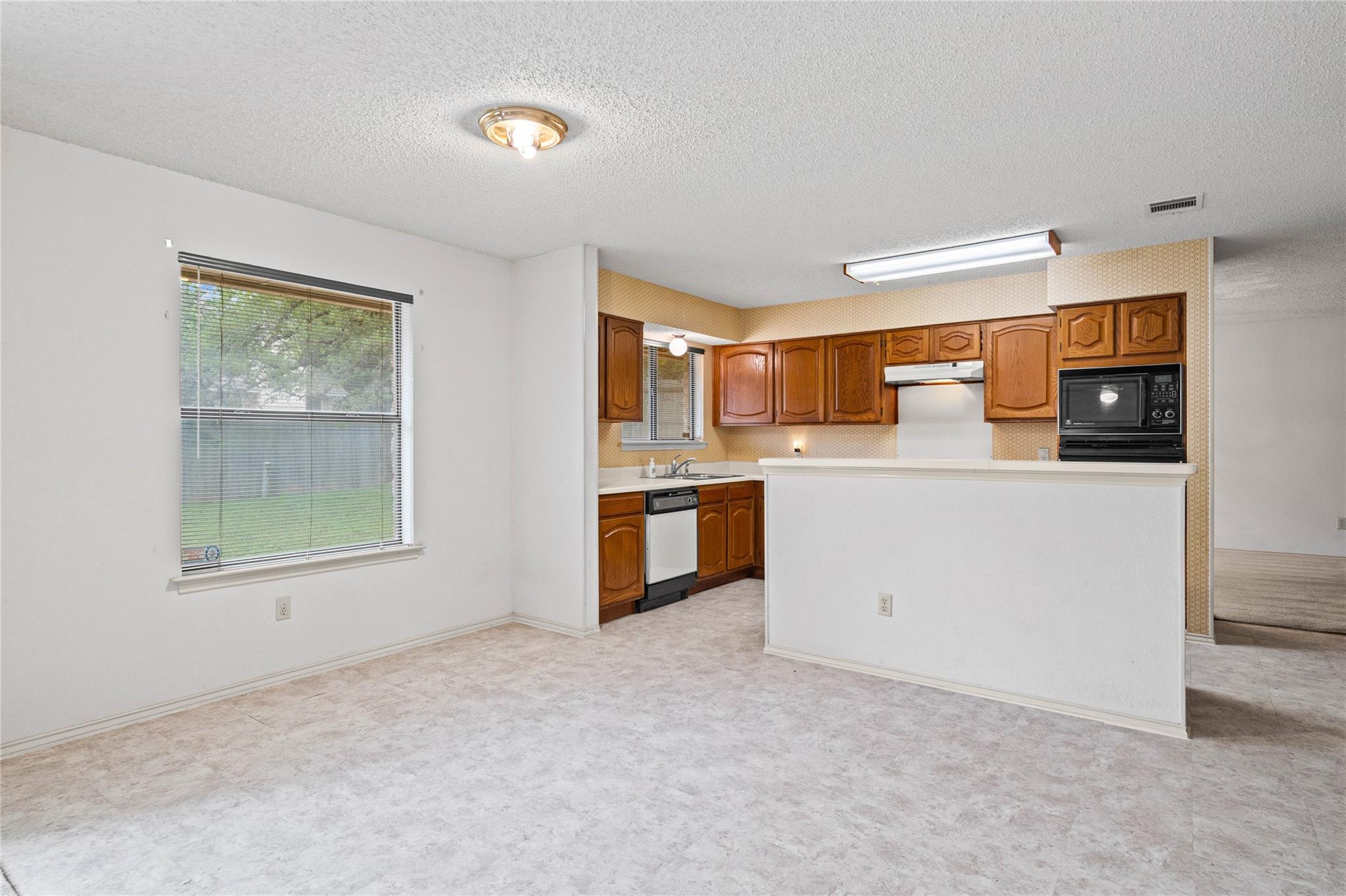 7100 Pine Bluffs TRL