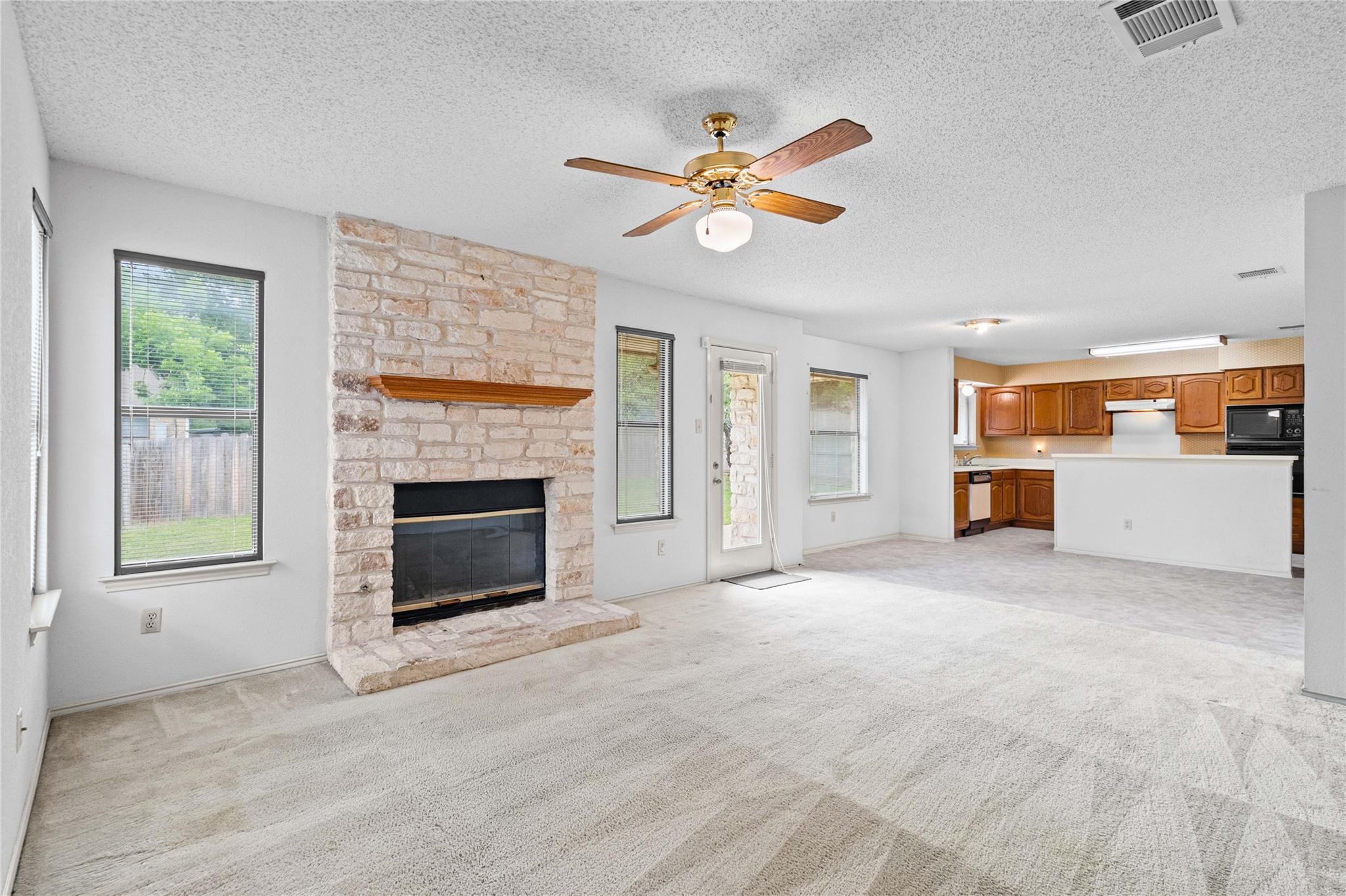 7100 Pine Bluffs TRL