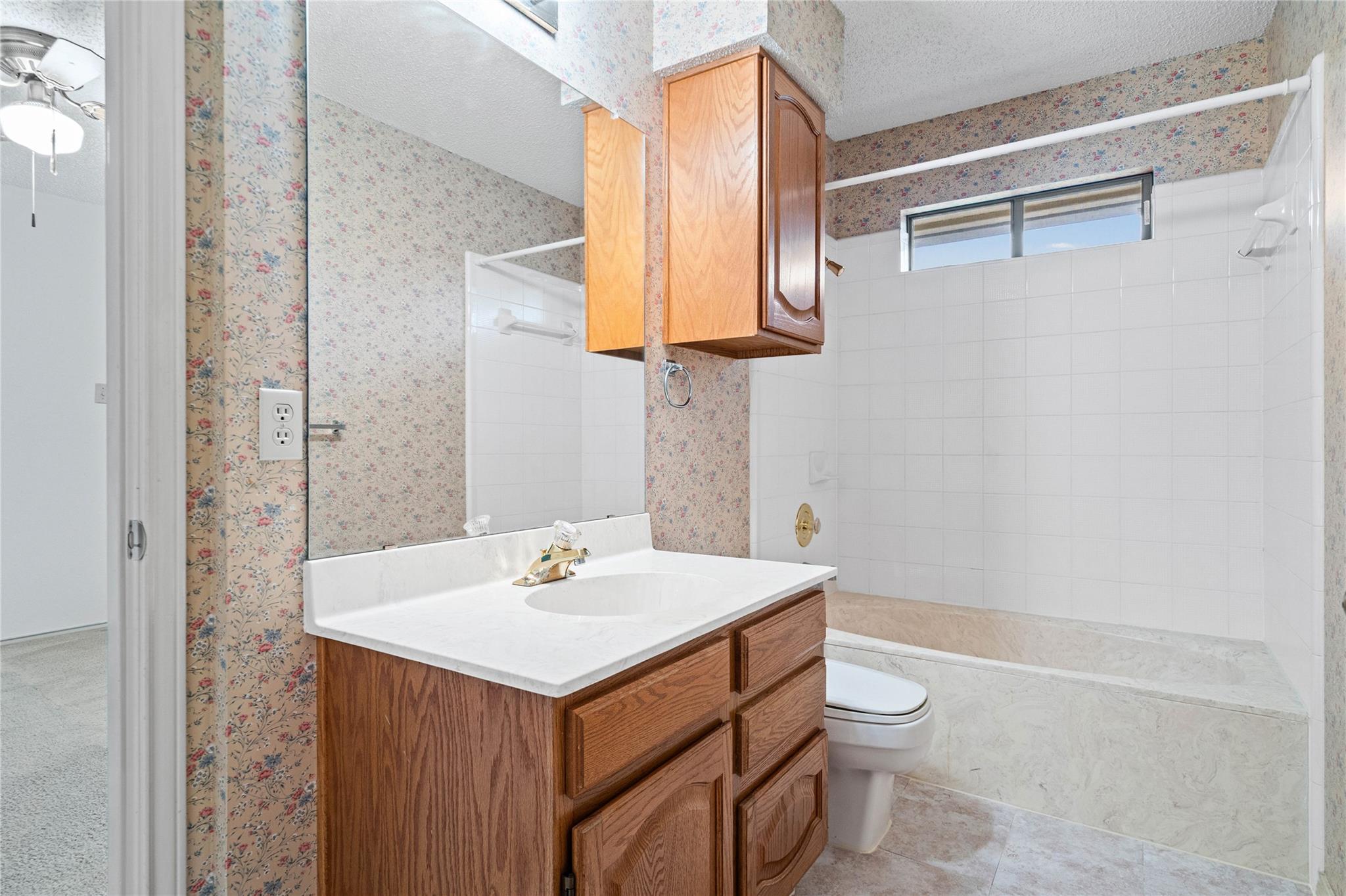 7100 Pine Bluffs TRL