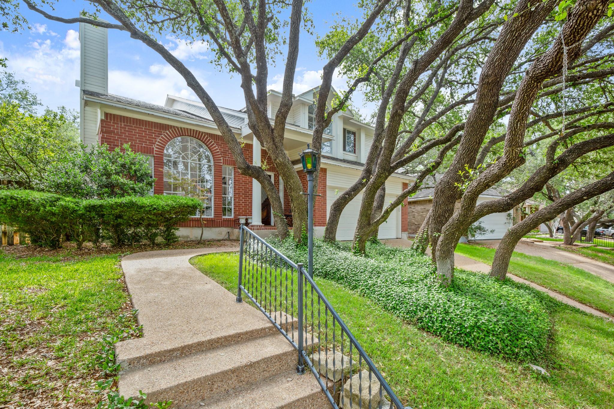 3609 Latimer DR