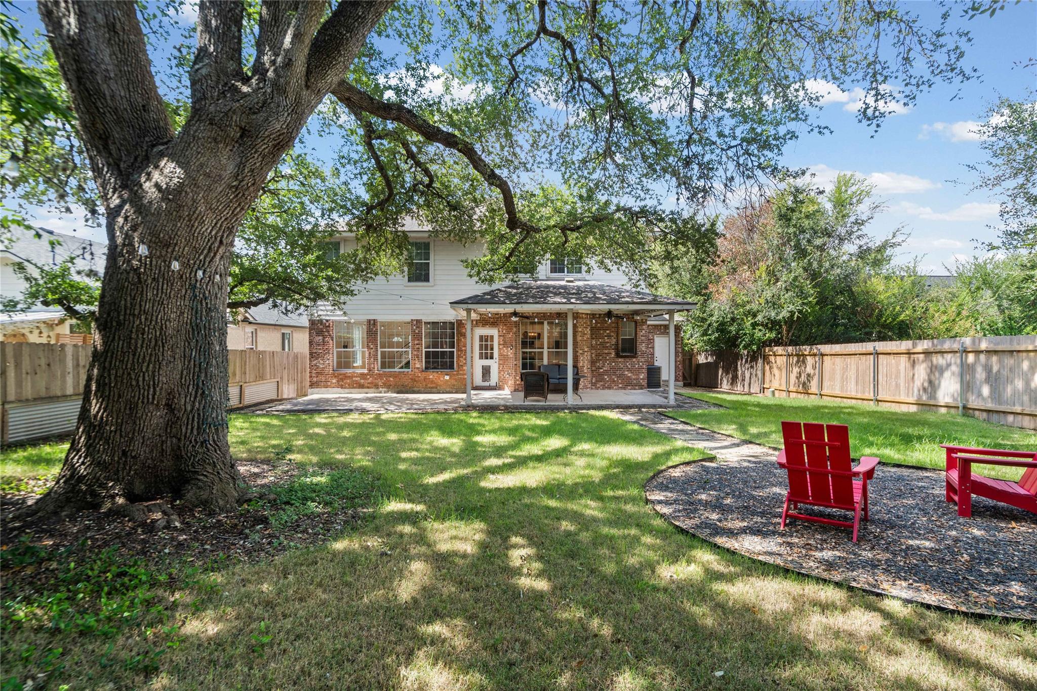 10605 Lindshire LN