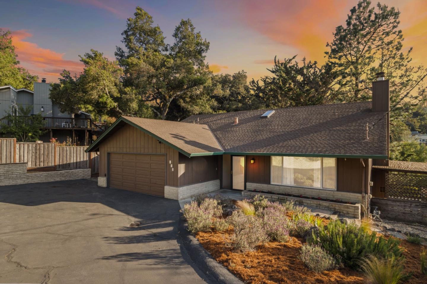 300 Webster DR