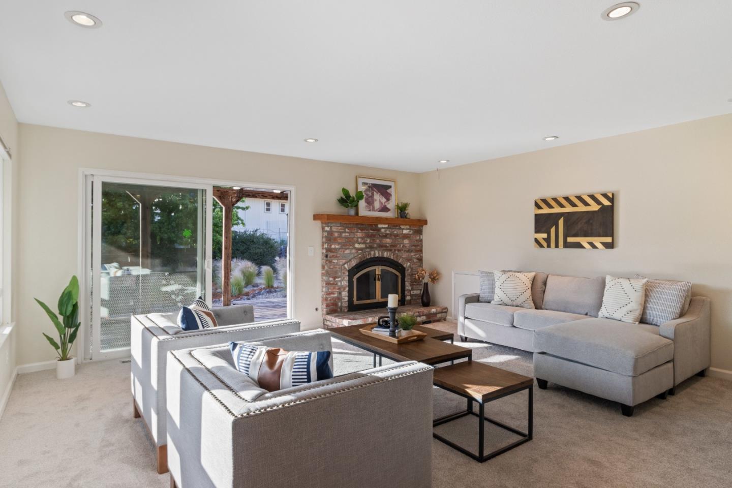 300 Webster DR