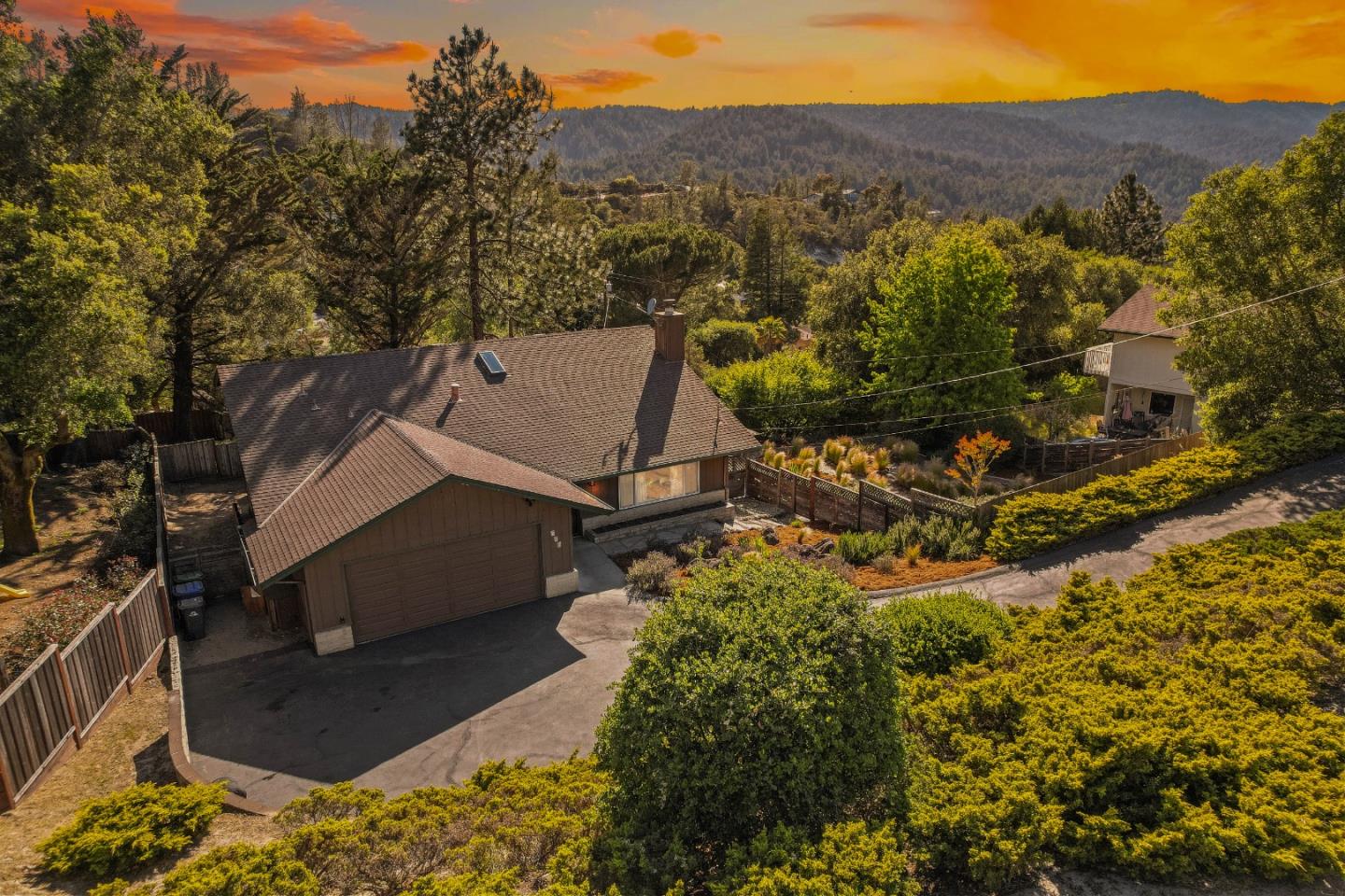 300 Webster DR