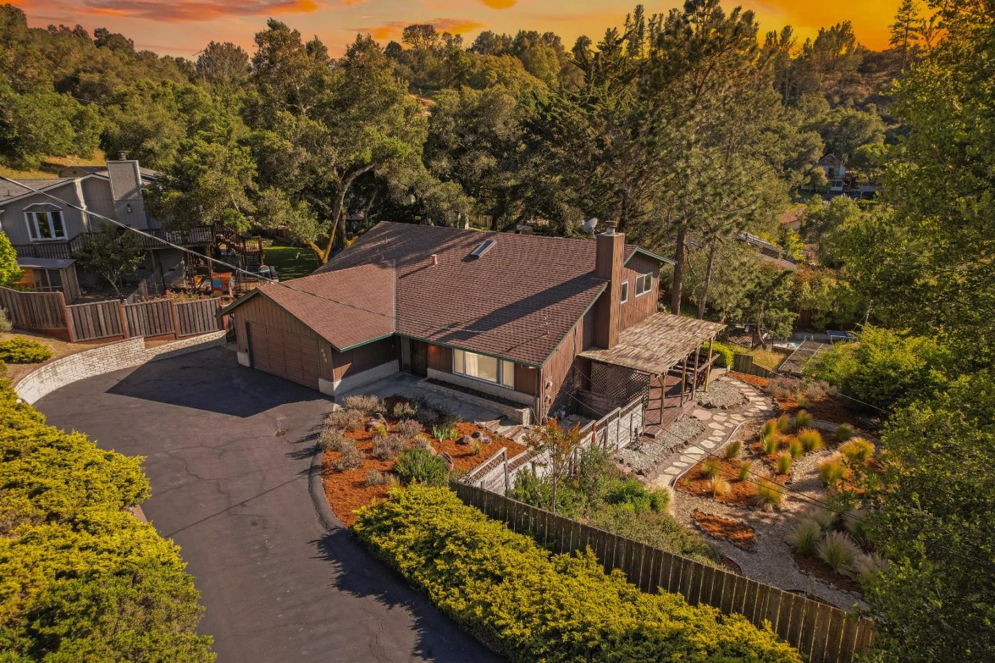 300 Webster DR