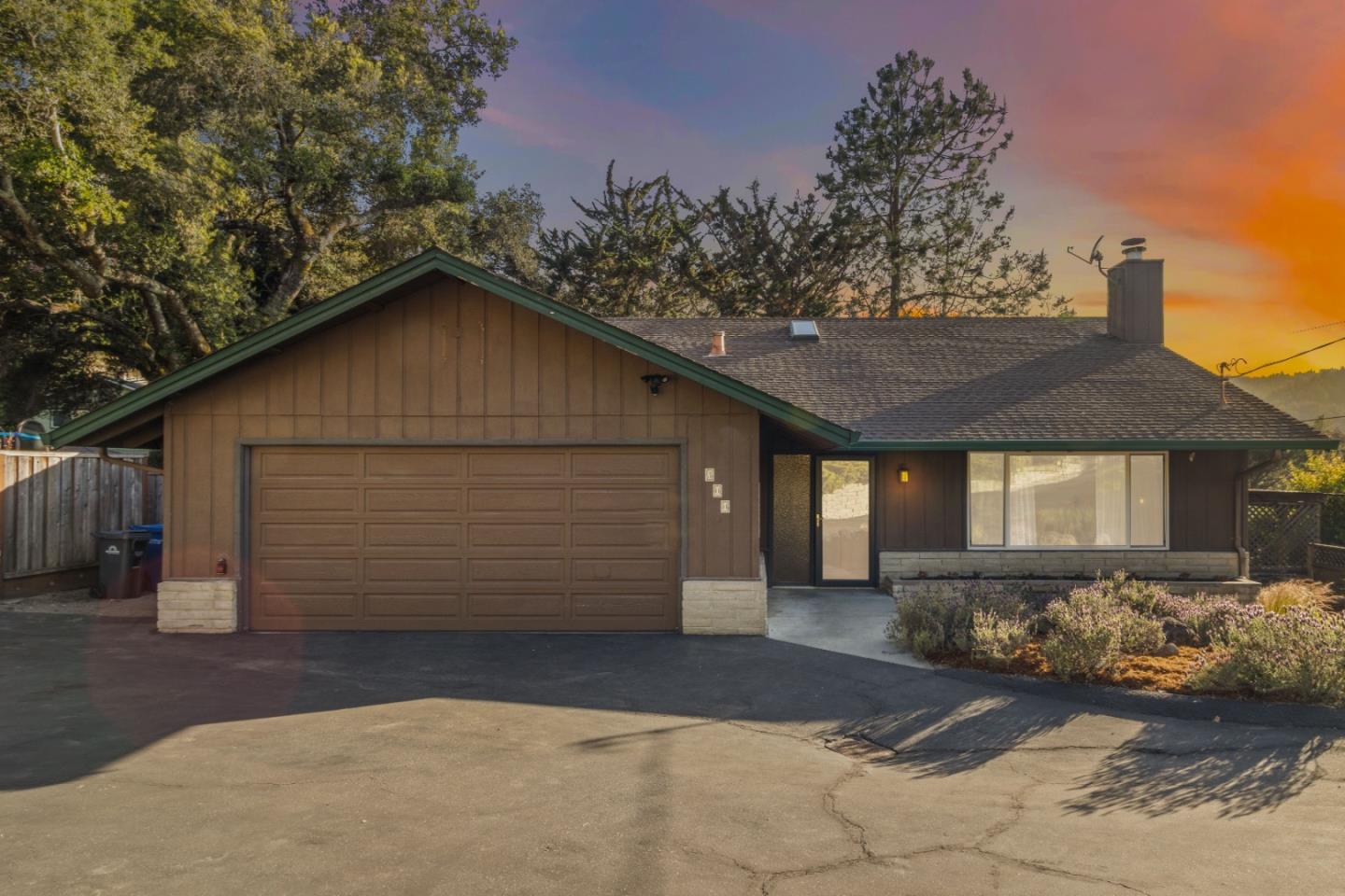 300 Webster DR