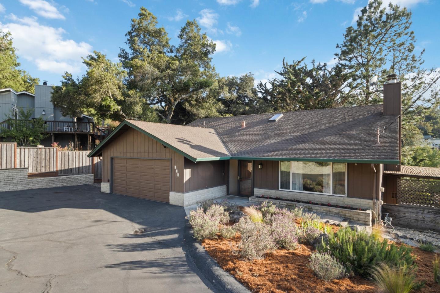 300 Webster DR
