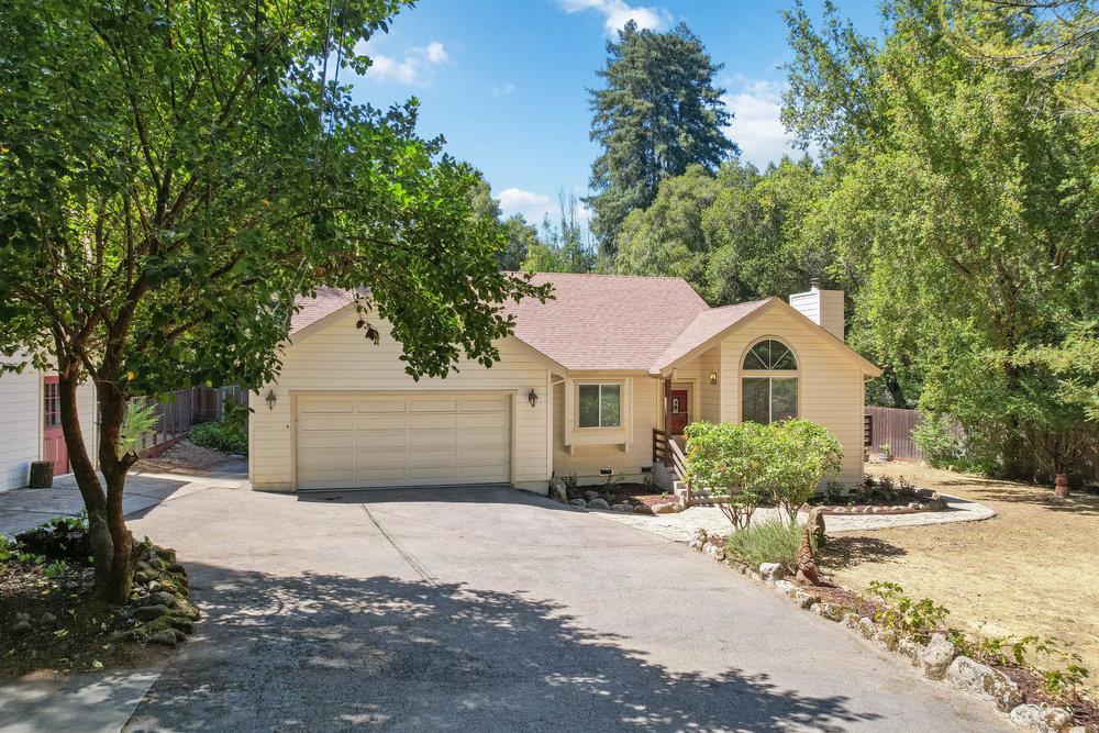 140 Boulder Brook DR