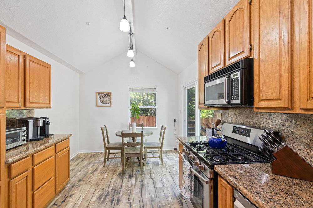 140 Boulder Brook DR