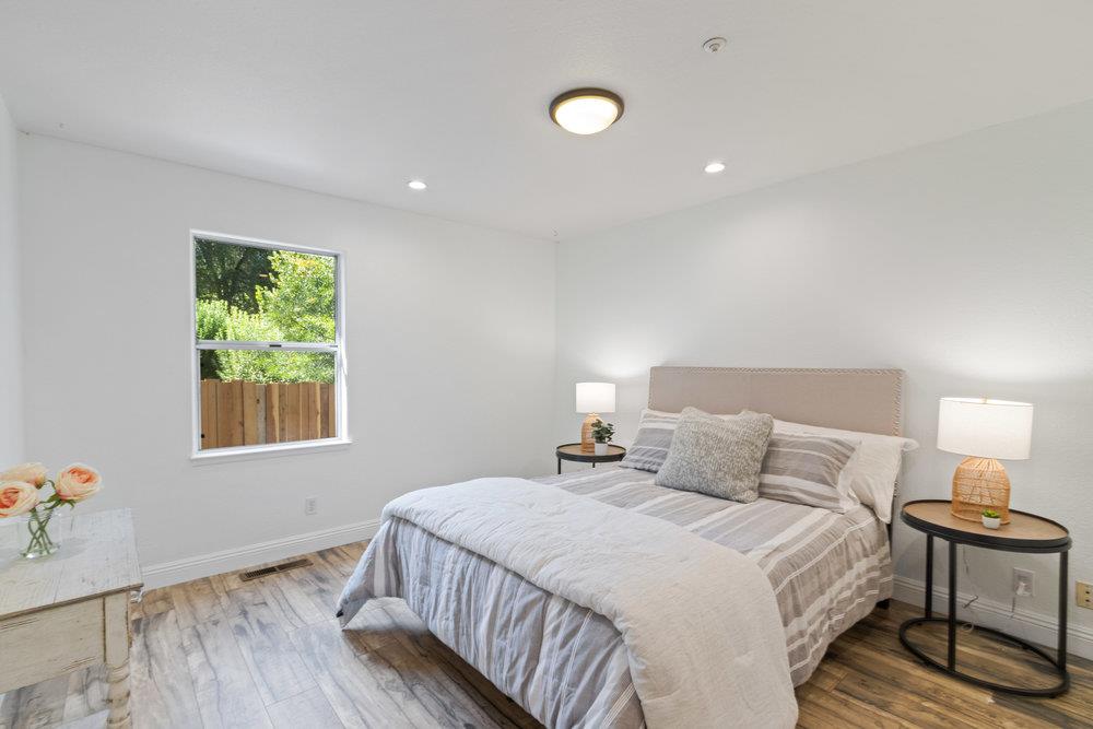 140 Boulder Brook DR