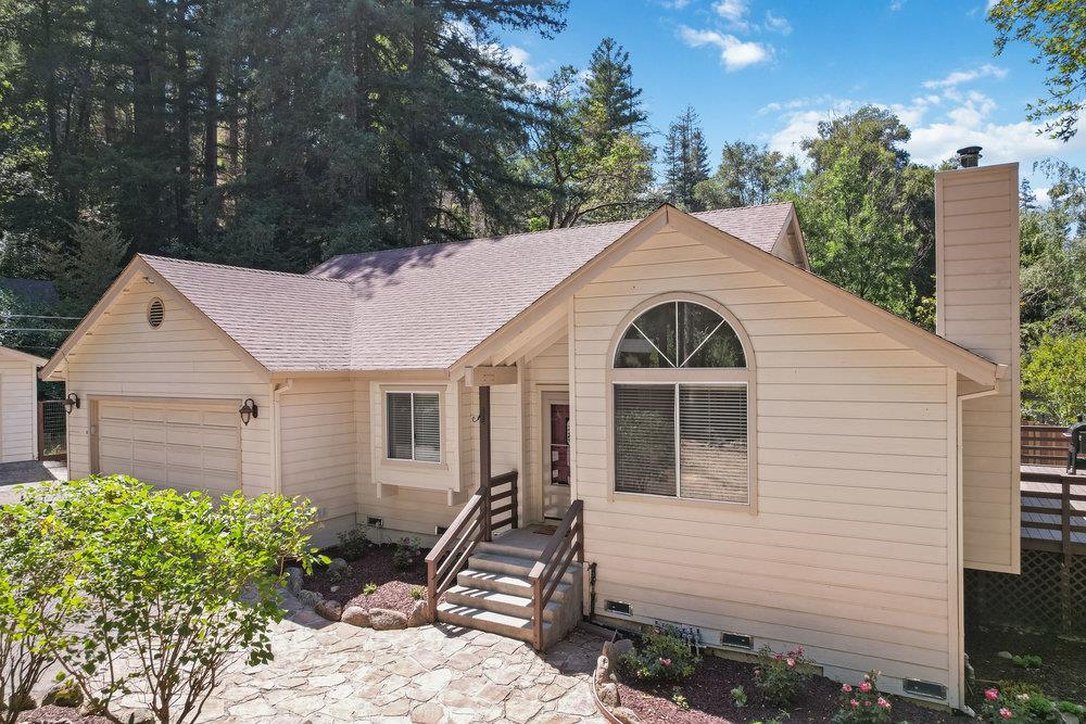140 Boulder Brook DR