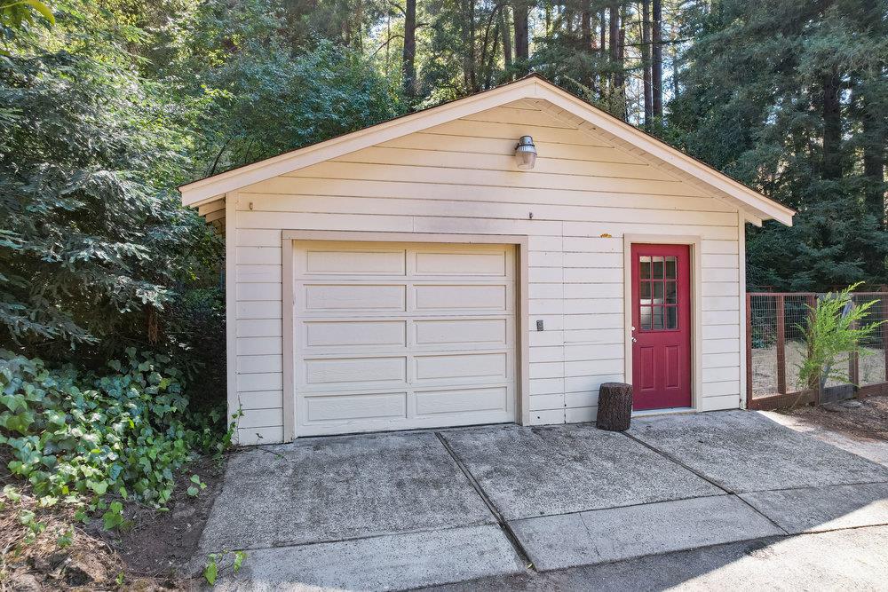 140 Boulder Brook DR
