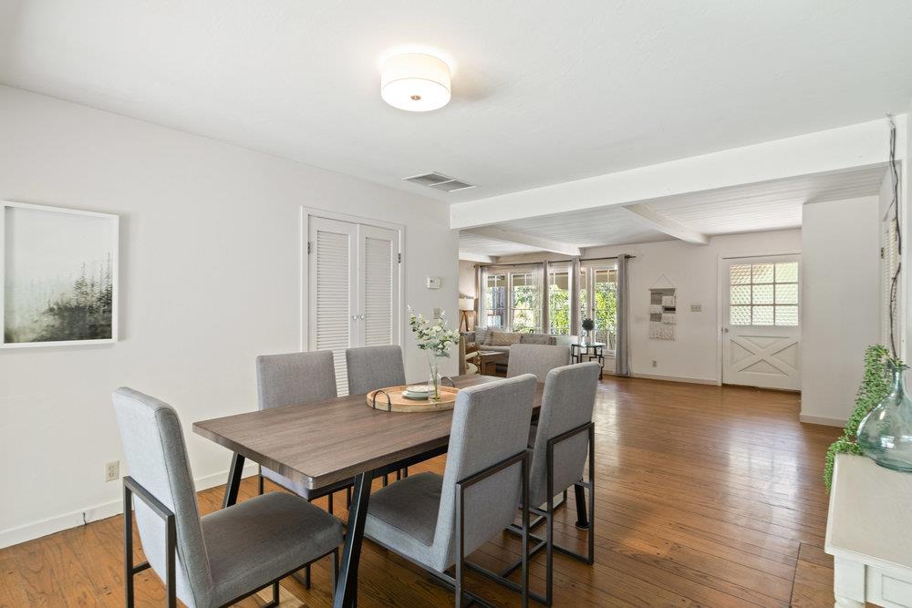 135 Sunnycroft RD