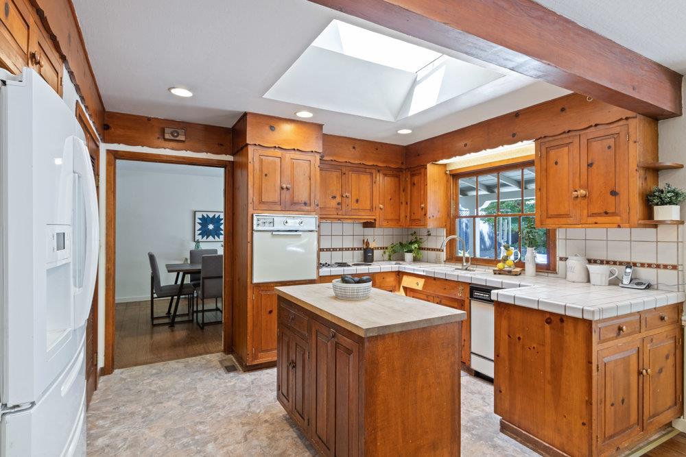 135 Sunnycroft RD