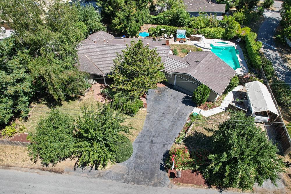 135 Sunnycroft RD