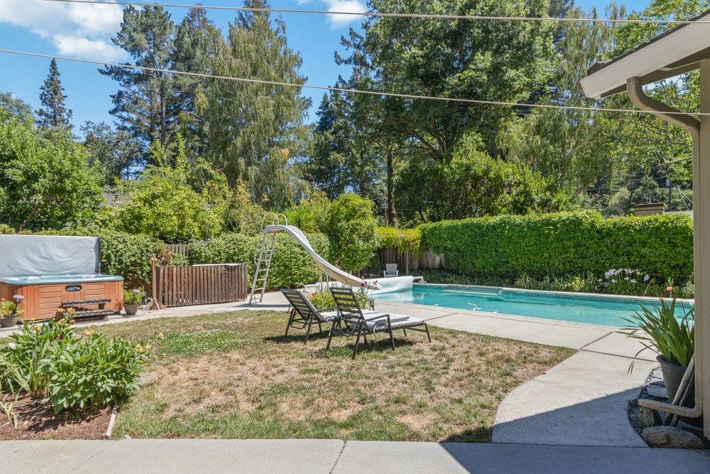 135 Sunnycroft RD