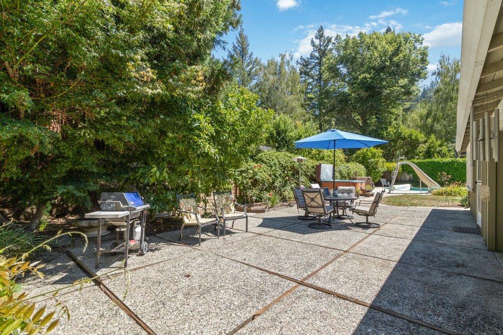 135 Sunnycroft RD