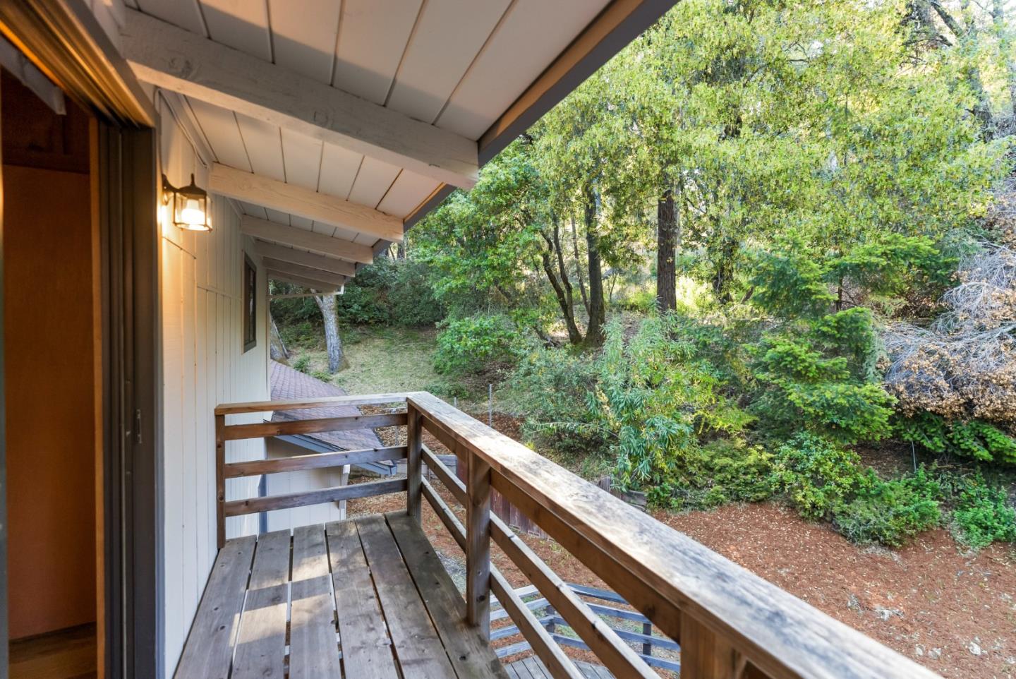 316 W Hilton DR