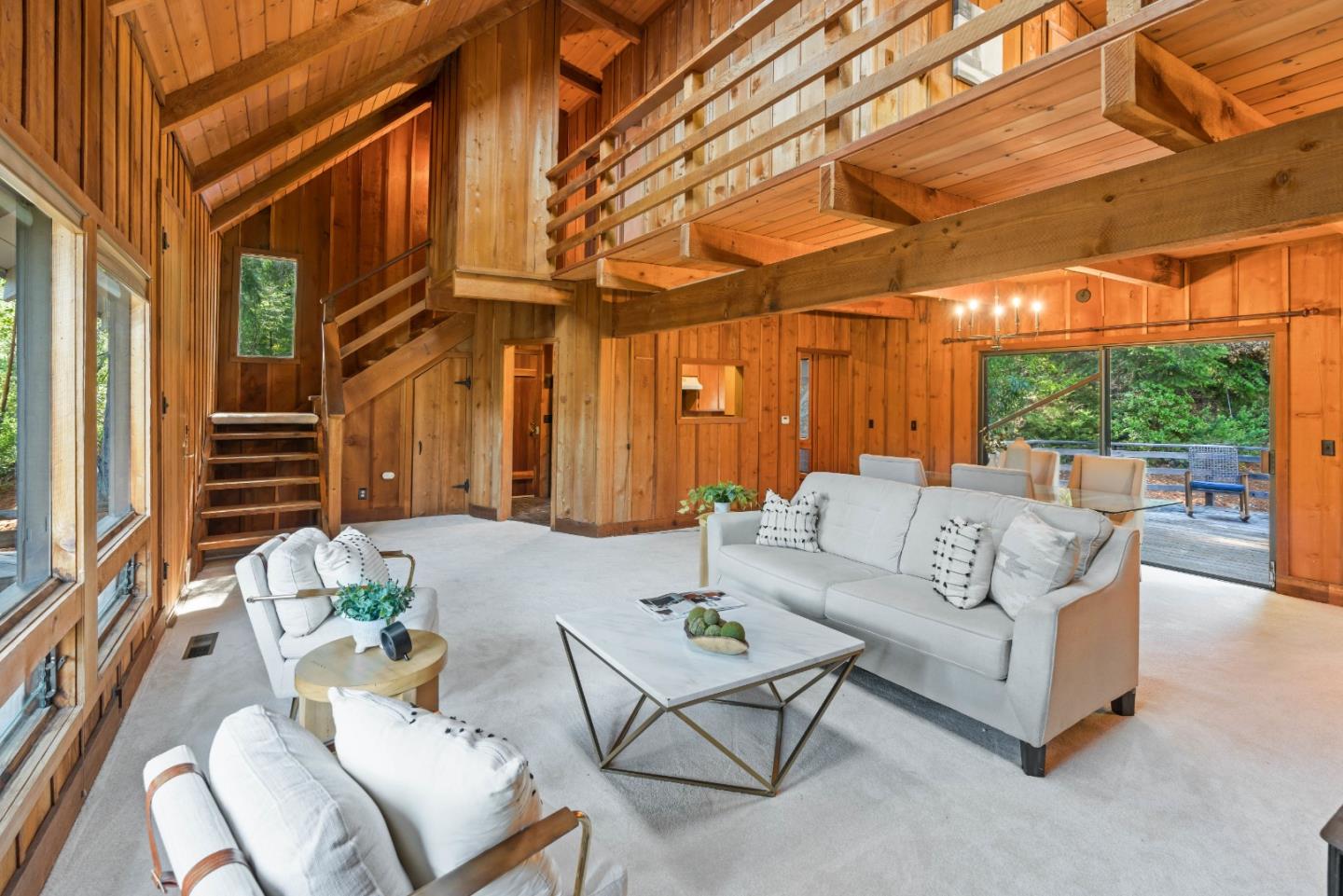 316 W Hilton DR