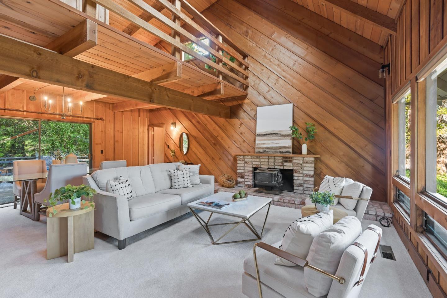 316 W Hilton DR